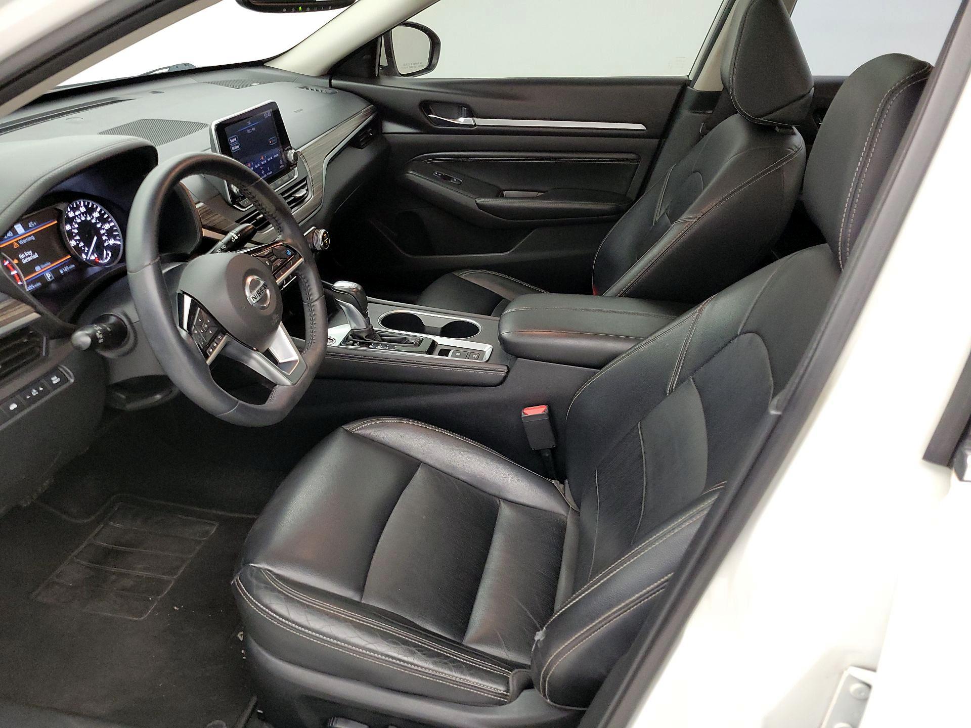 Thumbnail: 2019 Nissan Altima - 11