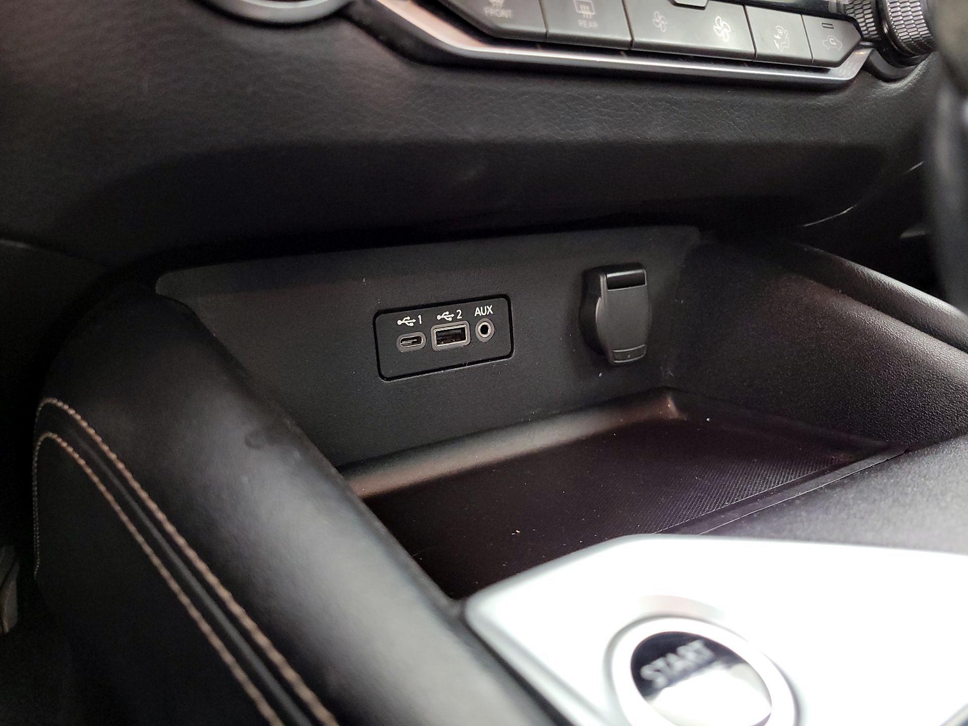 Thumbnail: 2019 Nissan Altima - 18