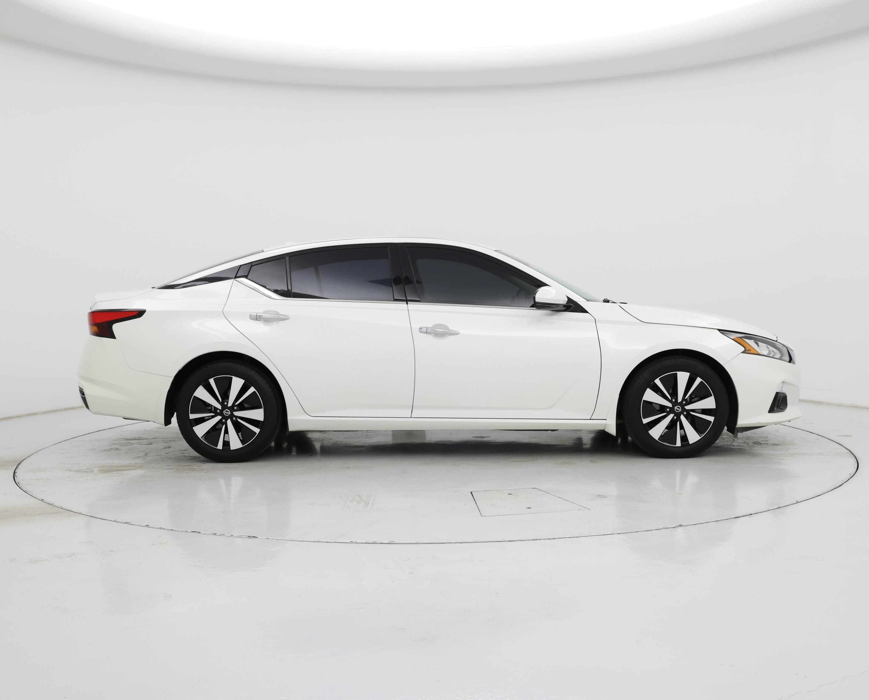 Thumbnail: 2019 Nissan Altima - 7