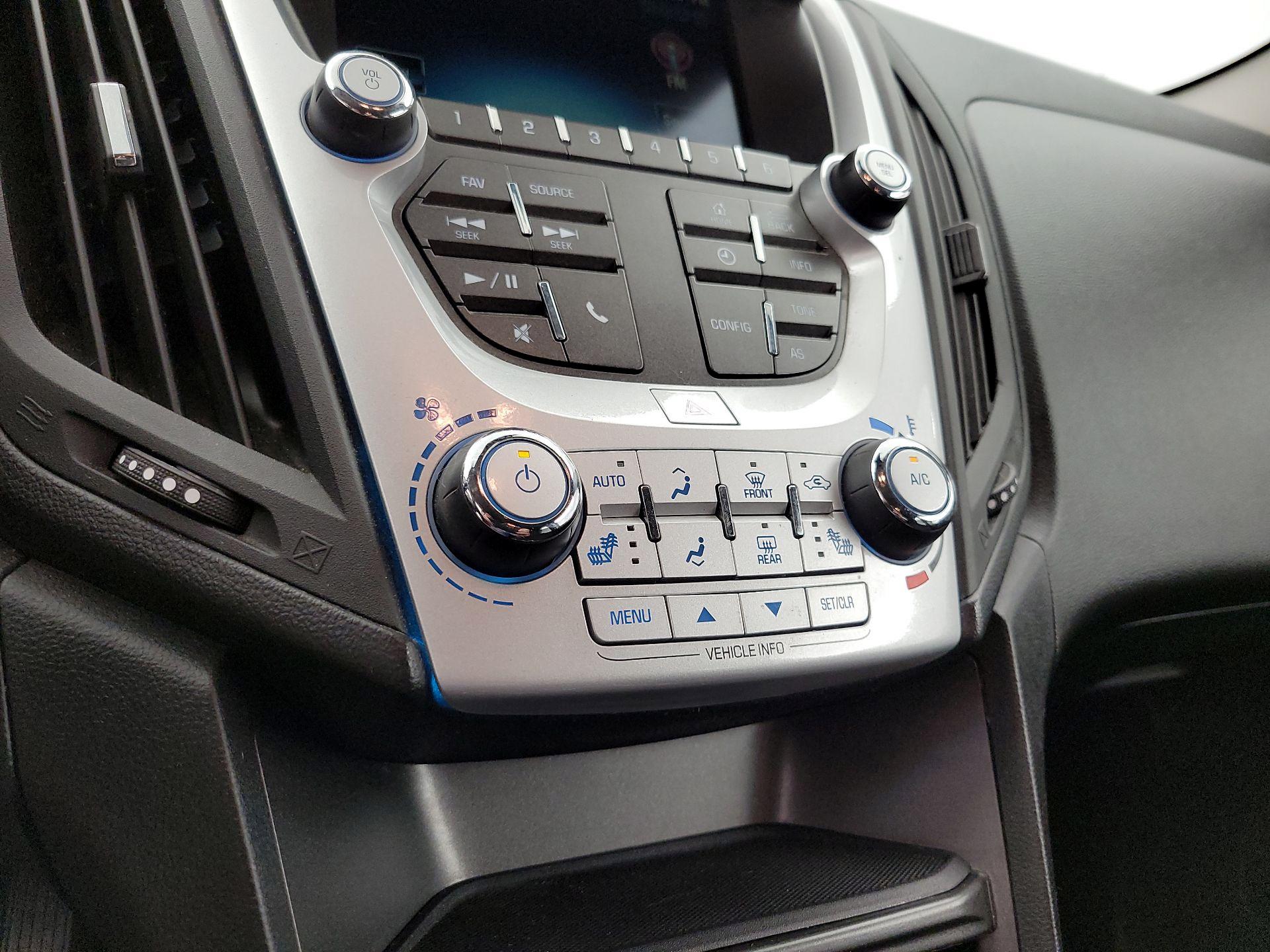 Thumbnail: 2016 Chevrolet Equinox - 16