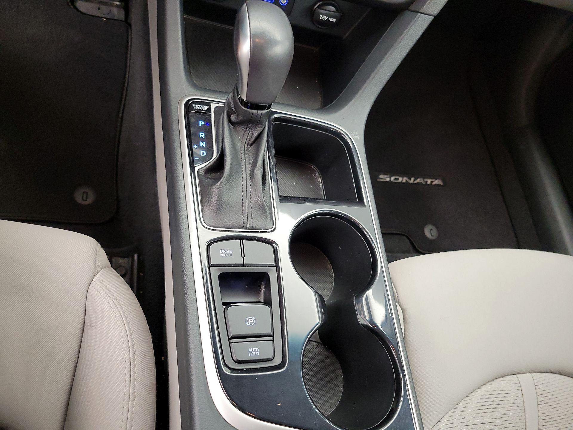 Thumbnail: 2018 Hyundai Sonata - 17