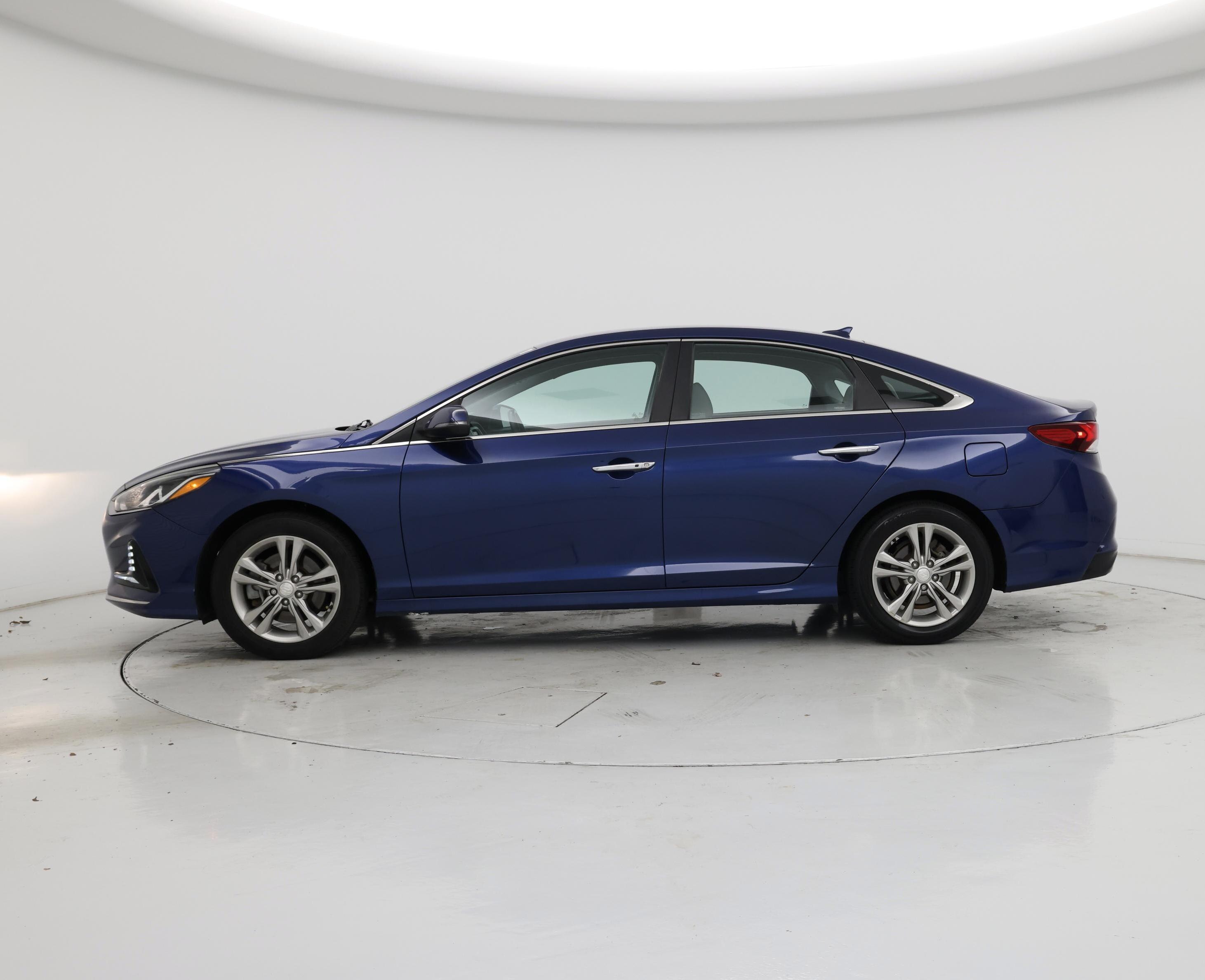 Thumbnail: 2018 Hyundai Sonata - 3