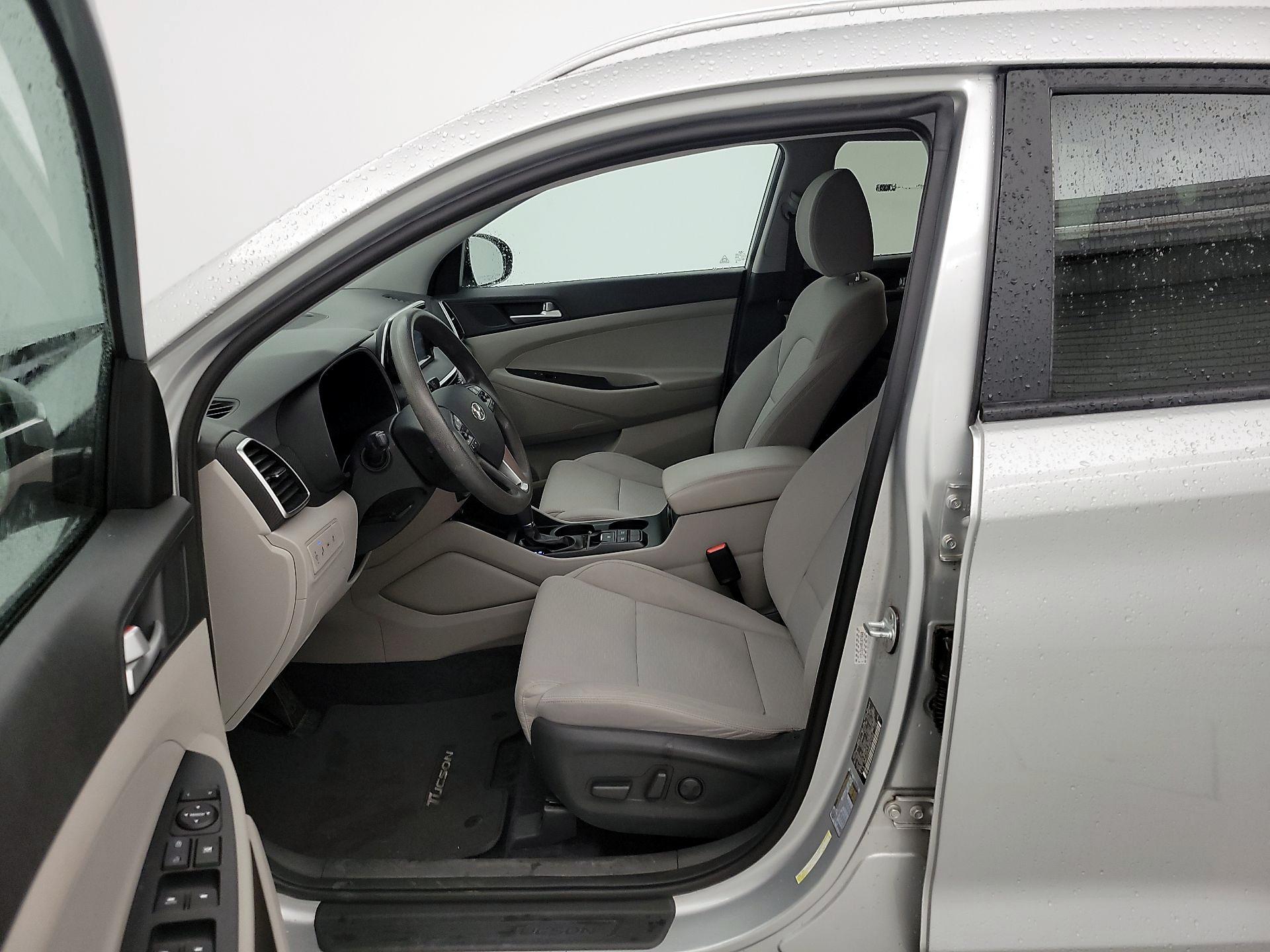 Thumbnail: 2019 Hyundai Tucson - 11