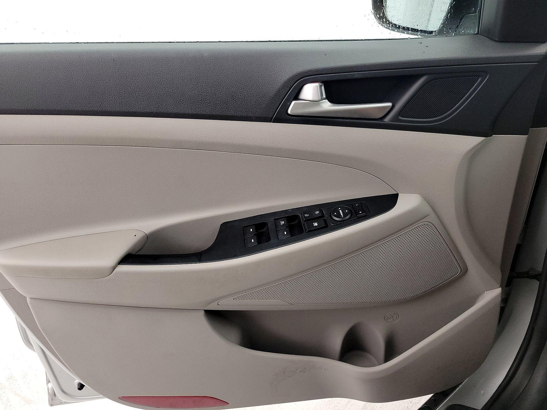 Thumbnail: 2019 Hyundai Tucson - 12