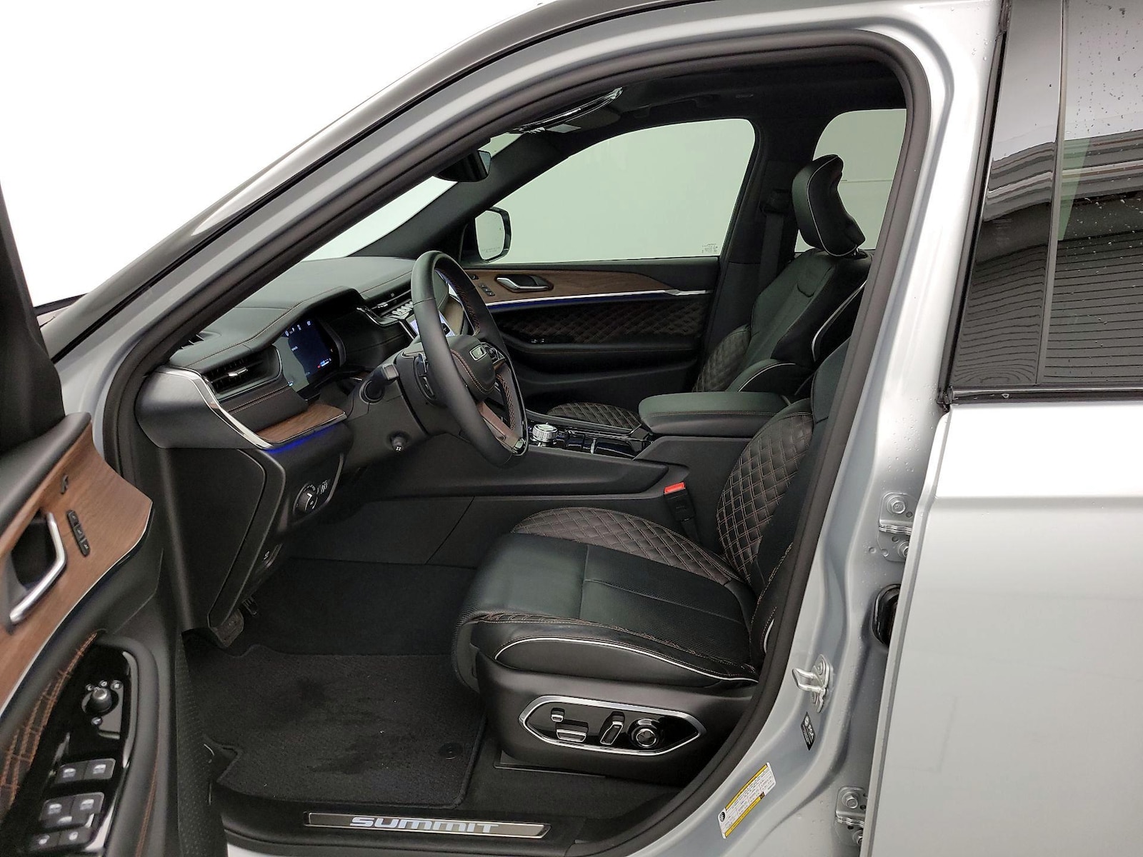 2024 Jeep Grand Cherokee Summit - Photo 12