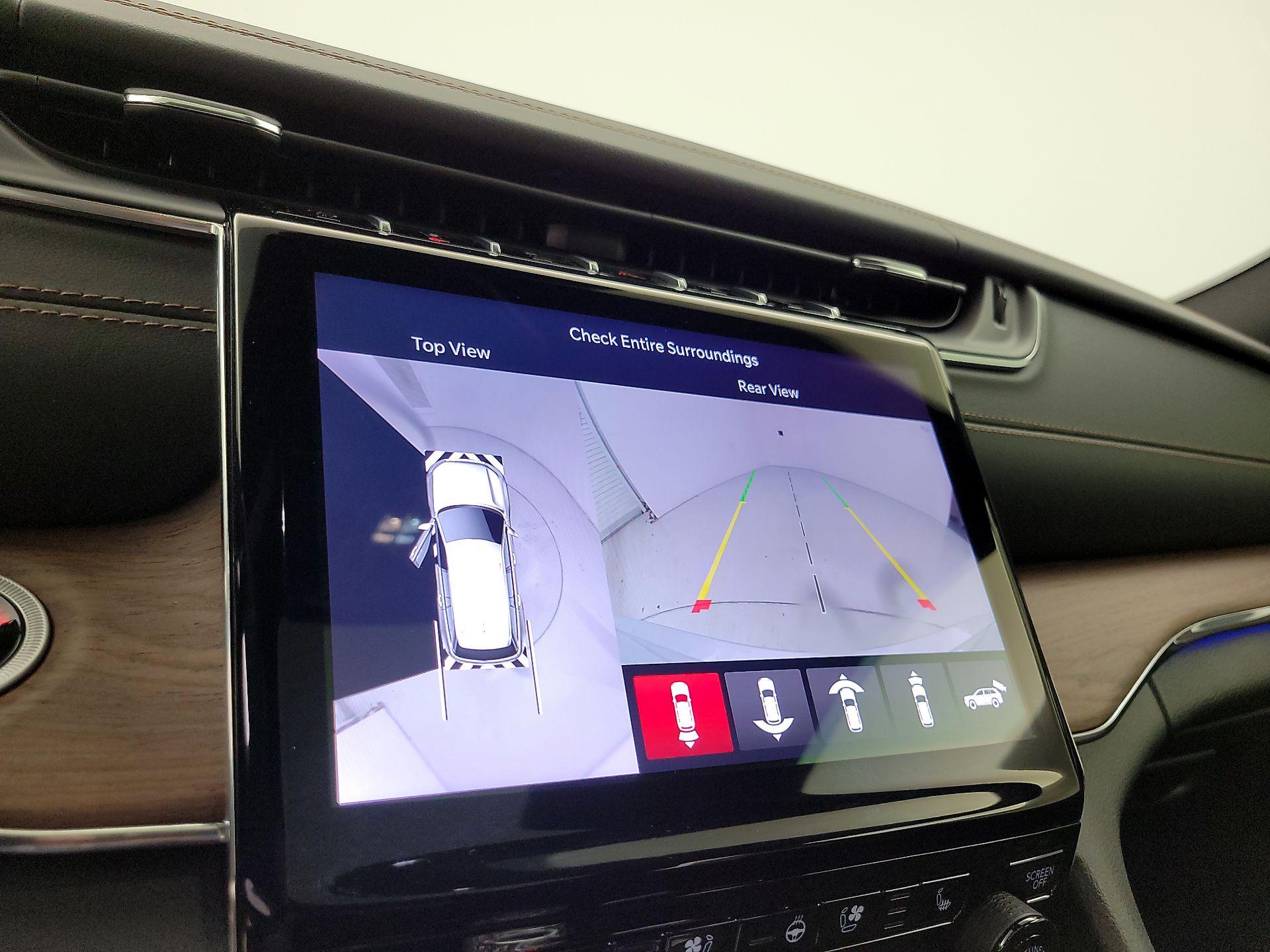 Thumbnail: 2024 Jeep Grand Cherokee - 15