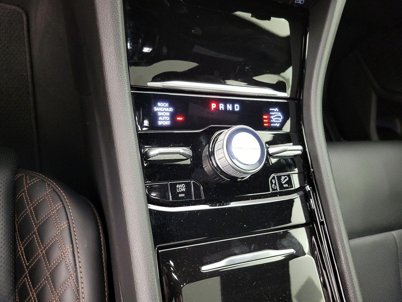 2024 Jeep Grand Cherokee Summit - Photo 19