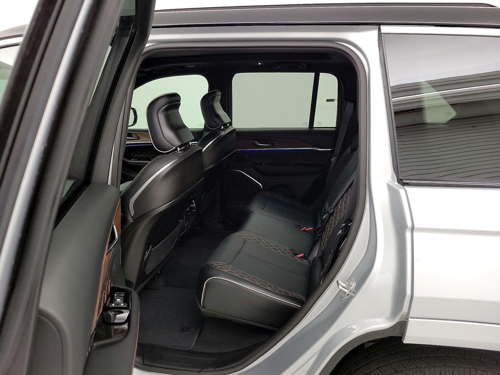 2024 Jeep Grand Cherokee Summit - Photo 22