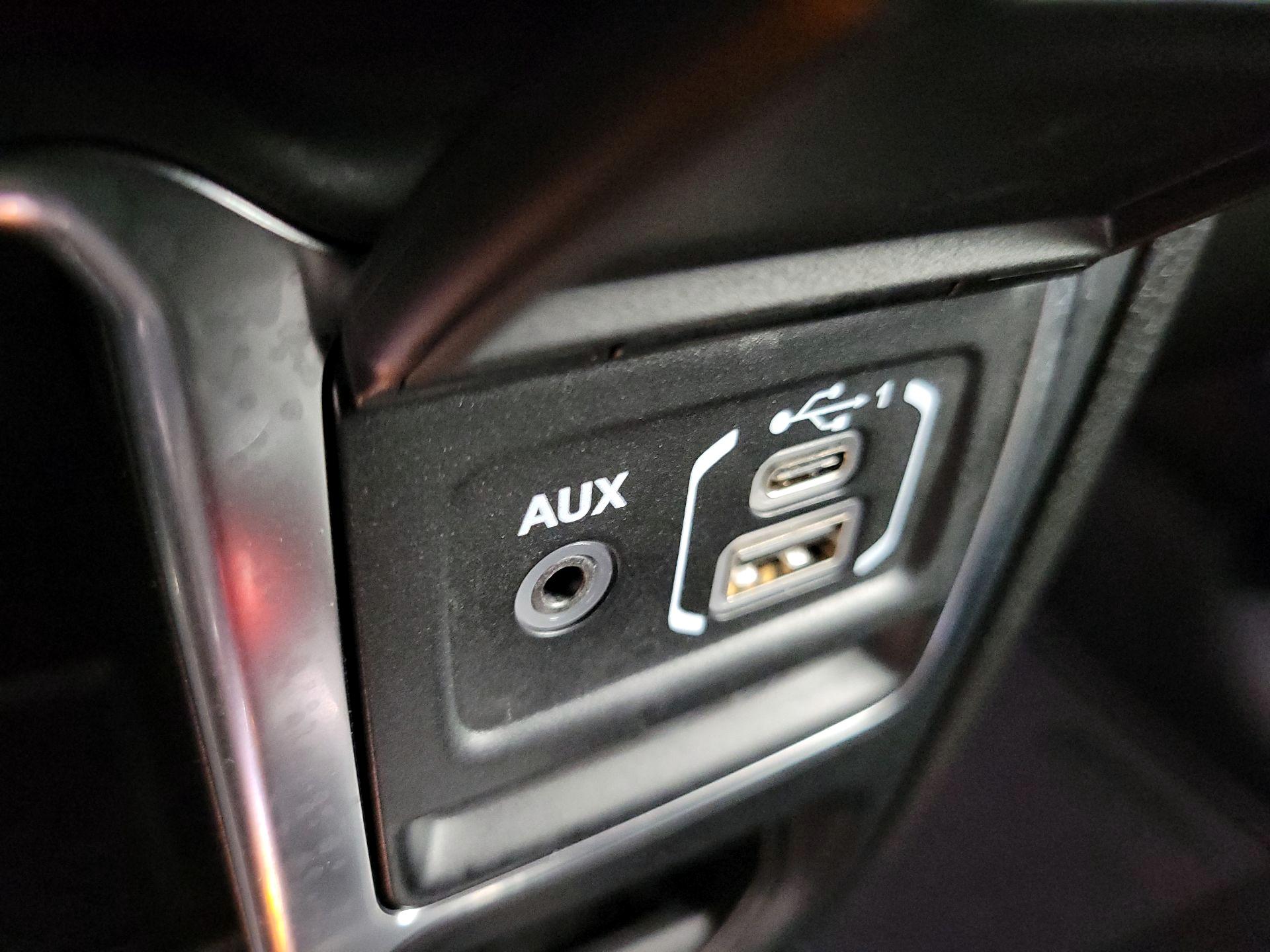 Thumbnail: 2024 Jeep Wrangler - 18