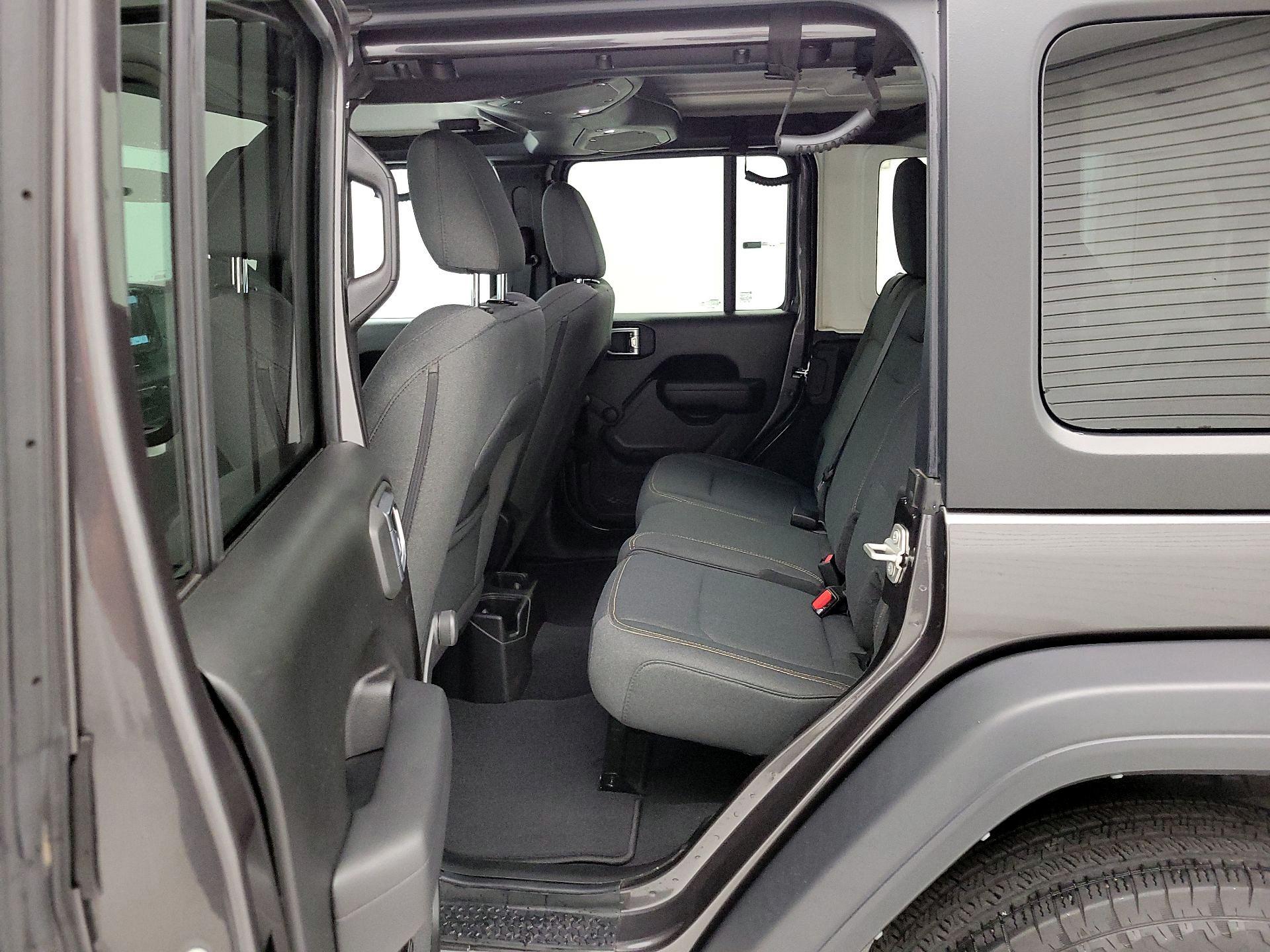 Thumbnail: 2024 Jeep Wrangler - 19