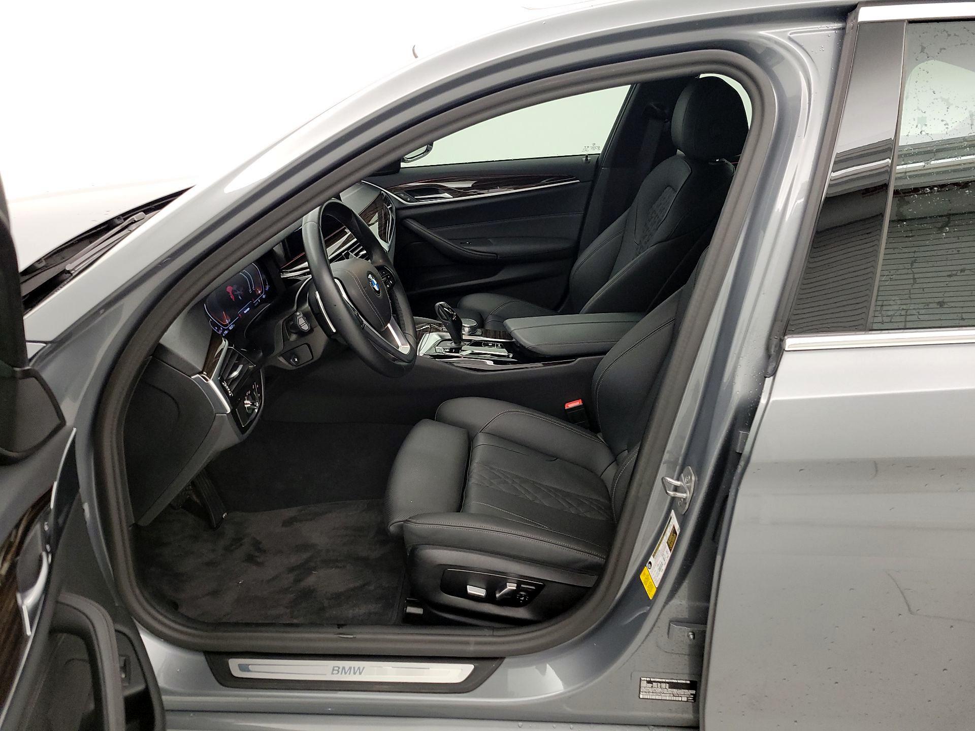 Thumbnail: 2023 BMW 5 Series - 11