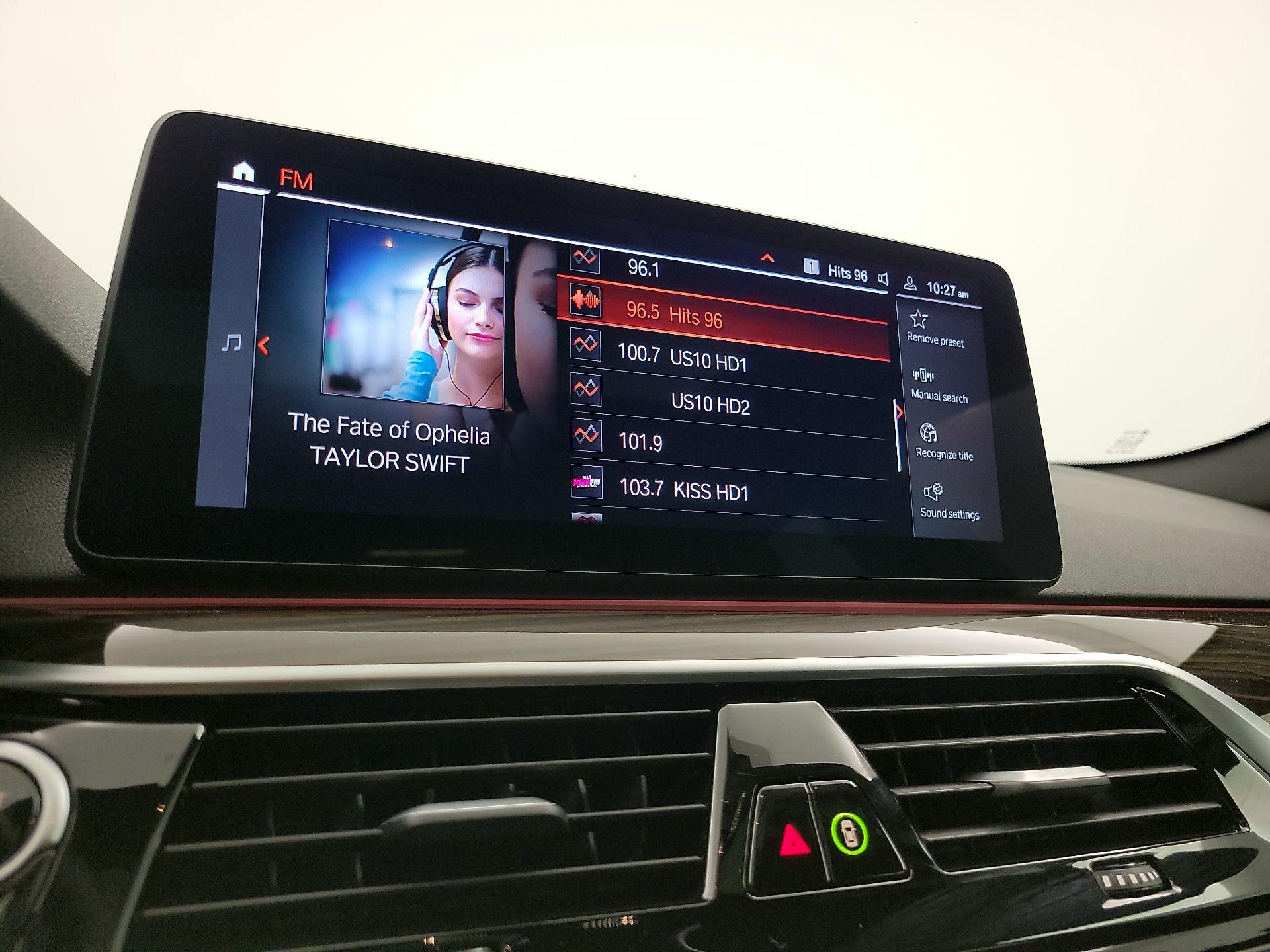 Thumbnail: 2023 BMW 5 Series - 16