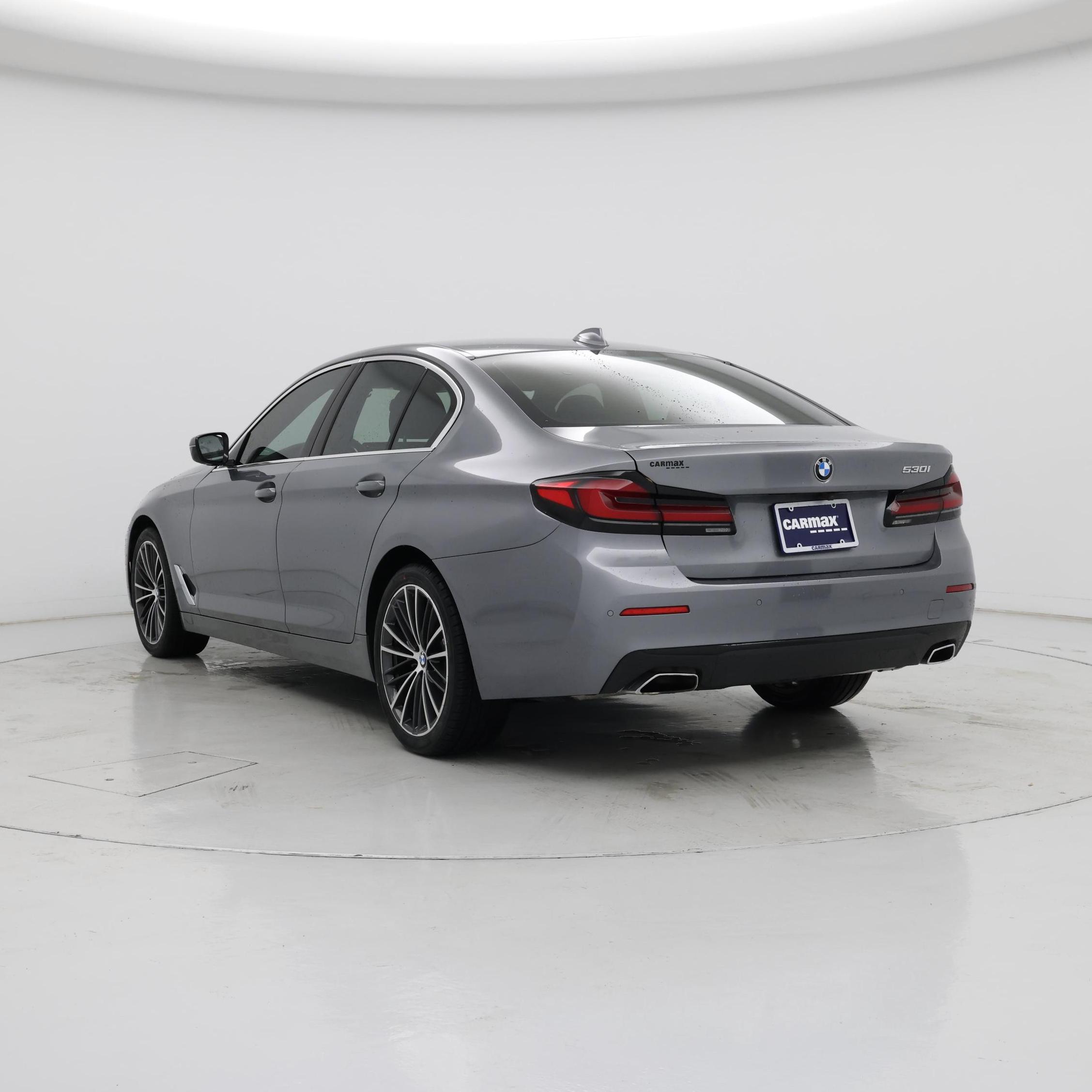 Thumbnail: 2023 BMW 5 Series - 2