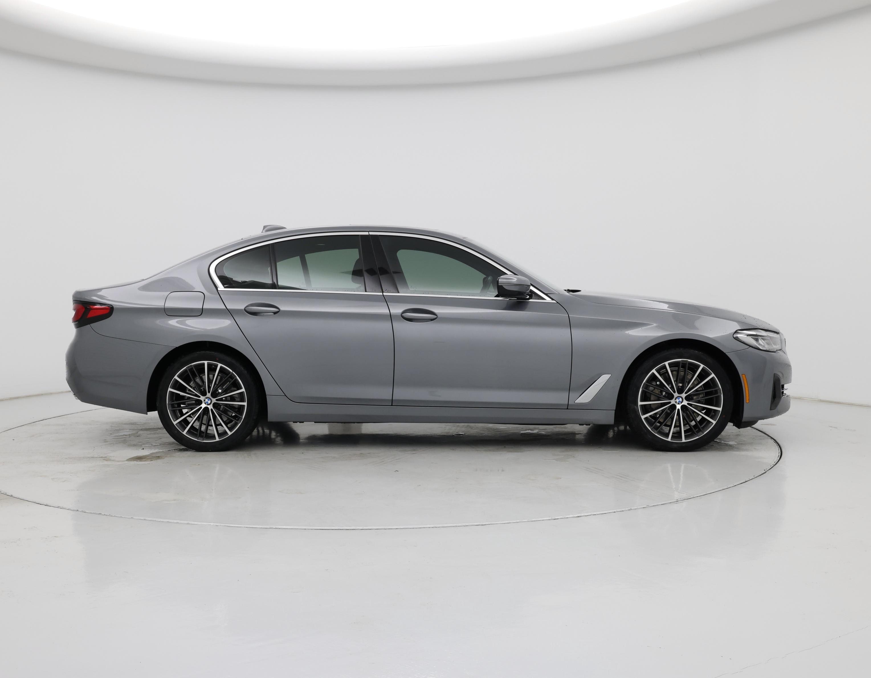 Thumbnail: 2023 BMW 5 Series - 7