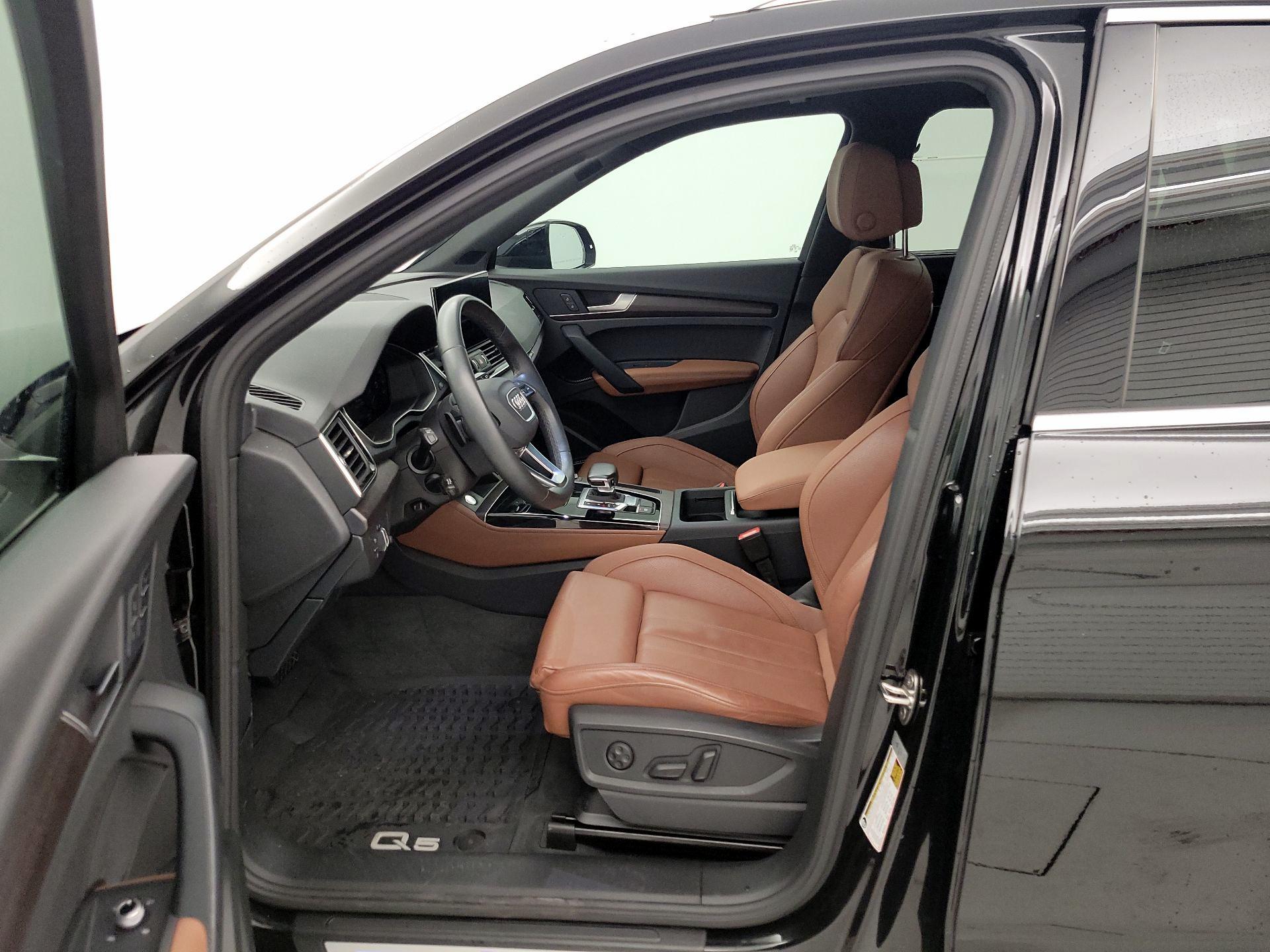 Thumbnail: 2022 Audi Q5 - 11