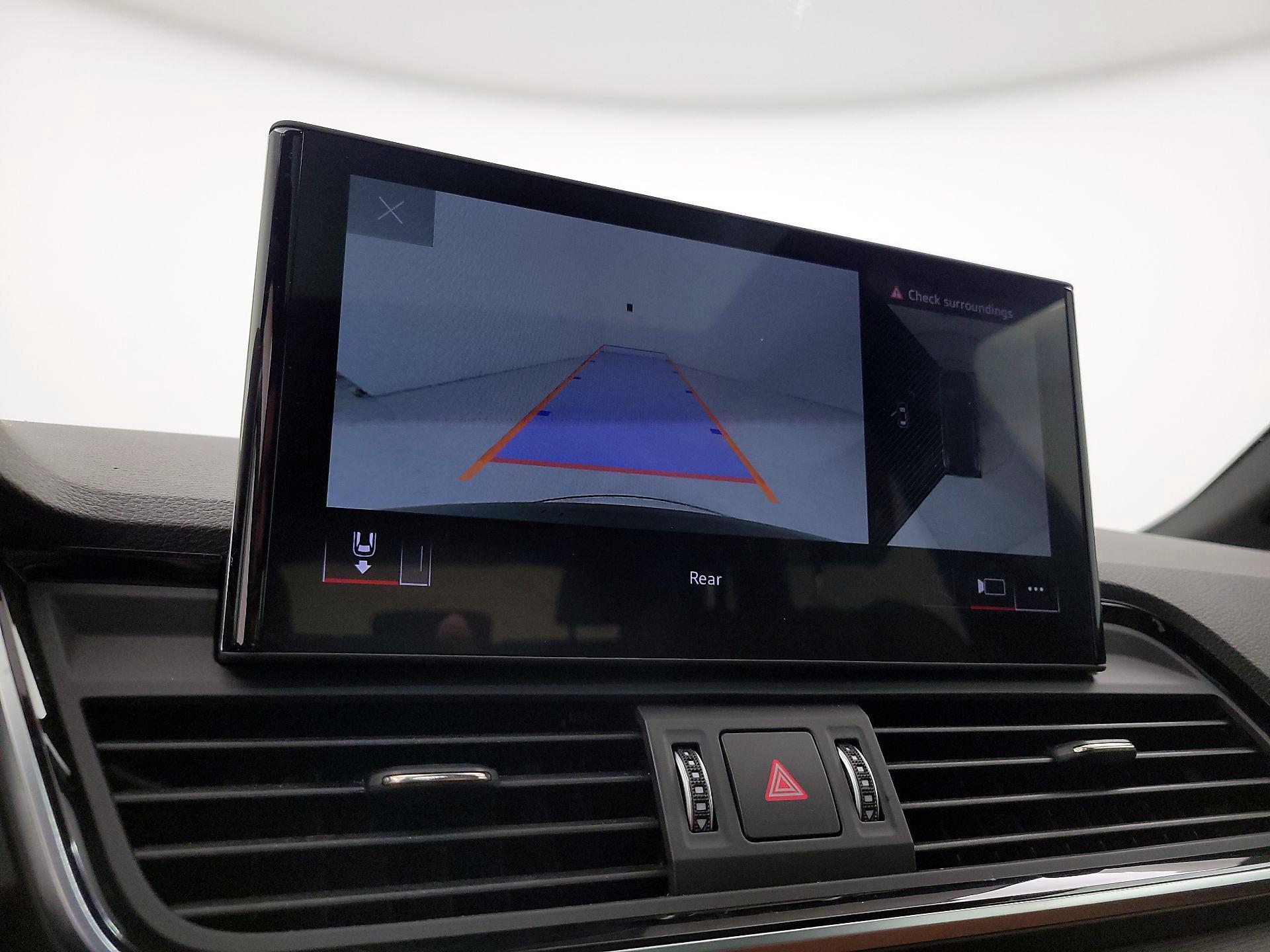 Thumbnail: 2022 Audi Q5 - 14