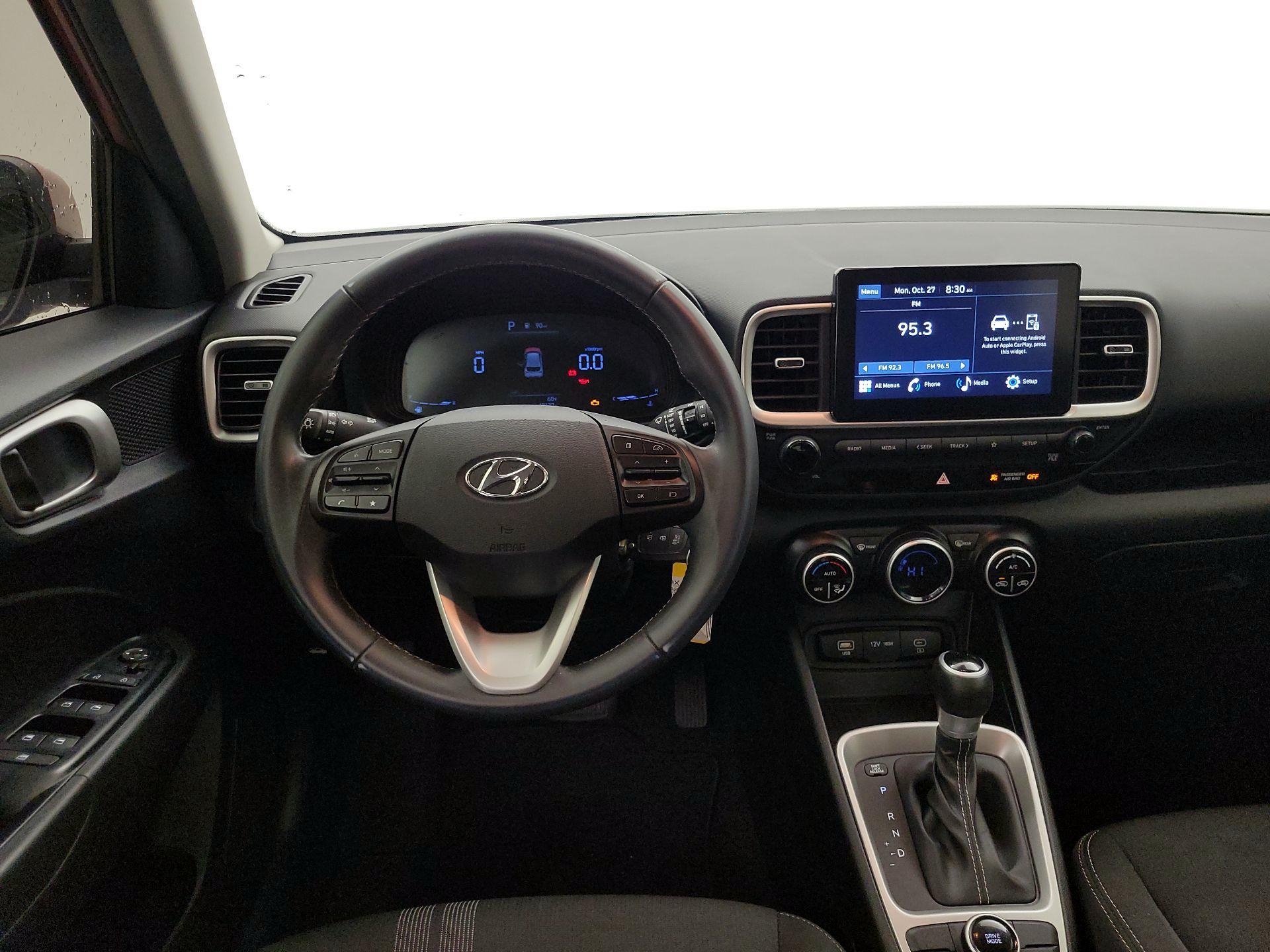 Thumbnail: 2023 Hyundai Venue - 10