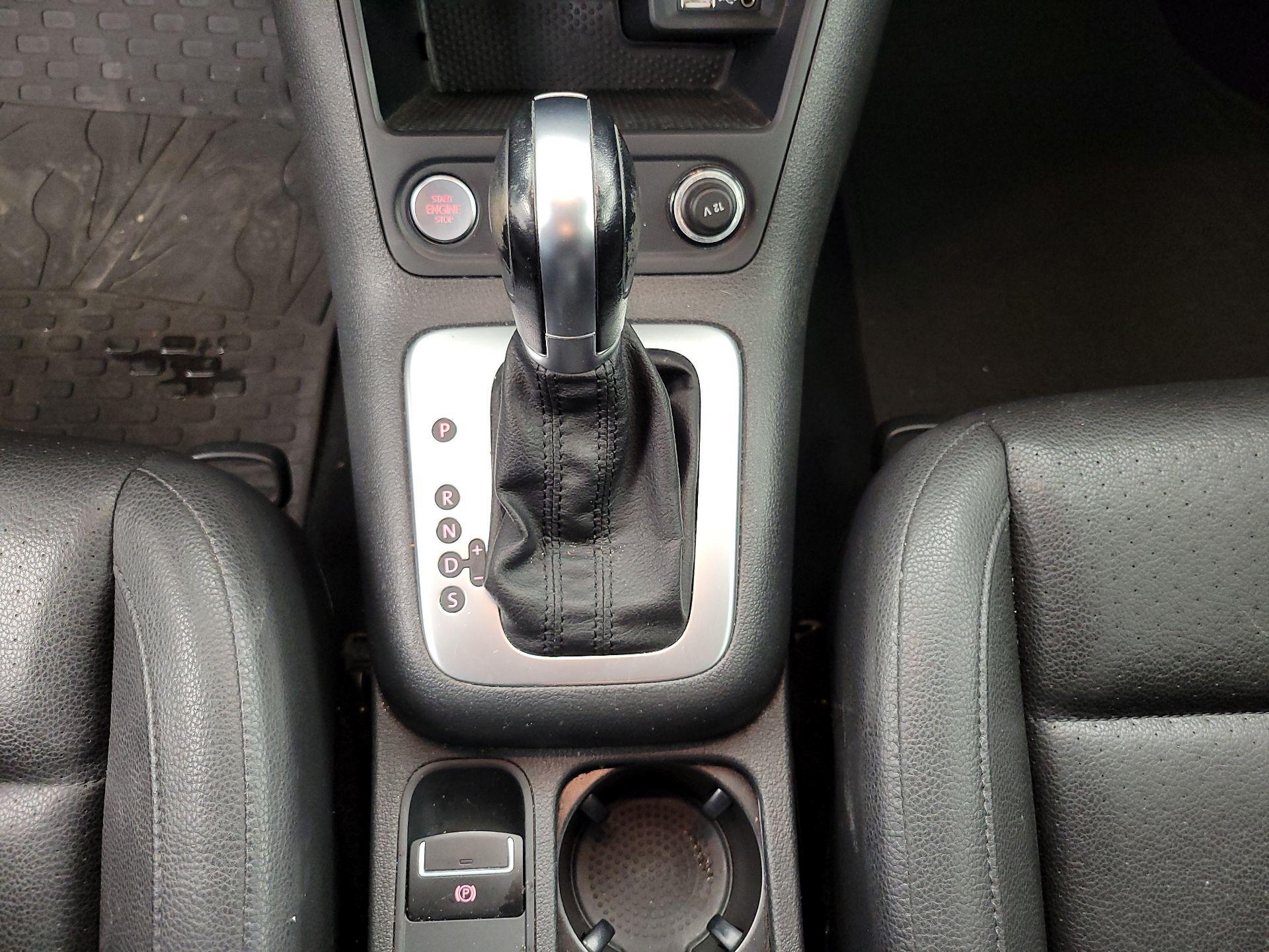 Thumbnail: 2017 Volkswagen Tiguan - 17