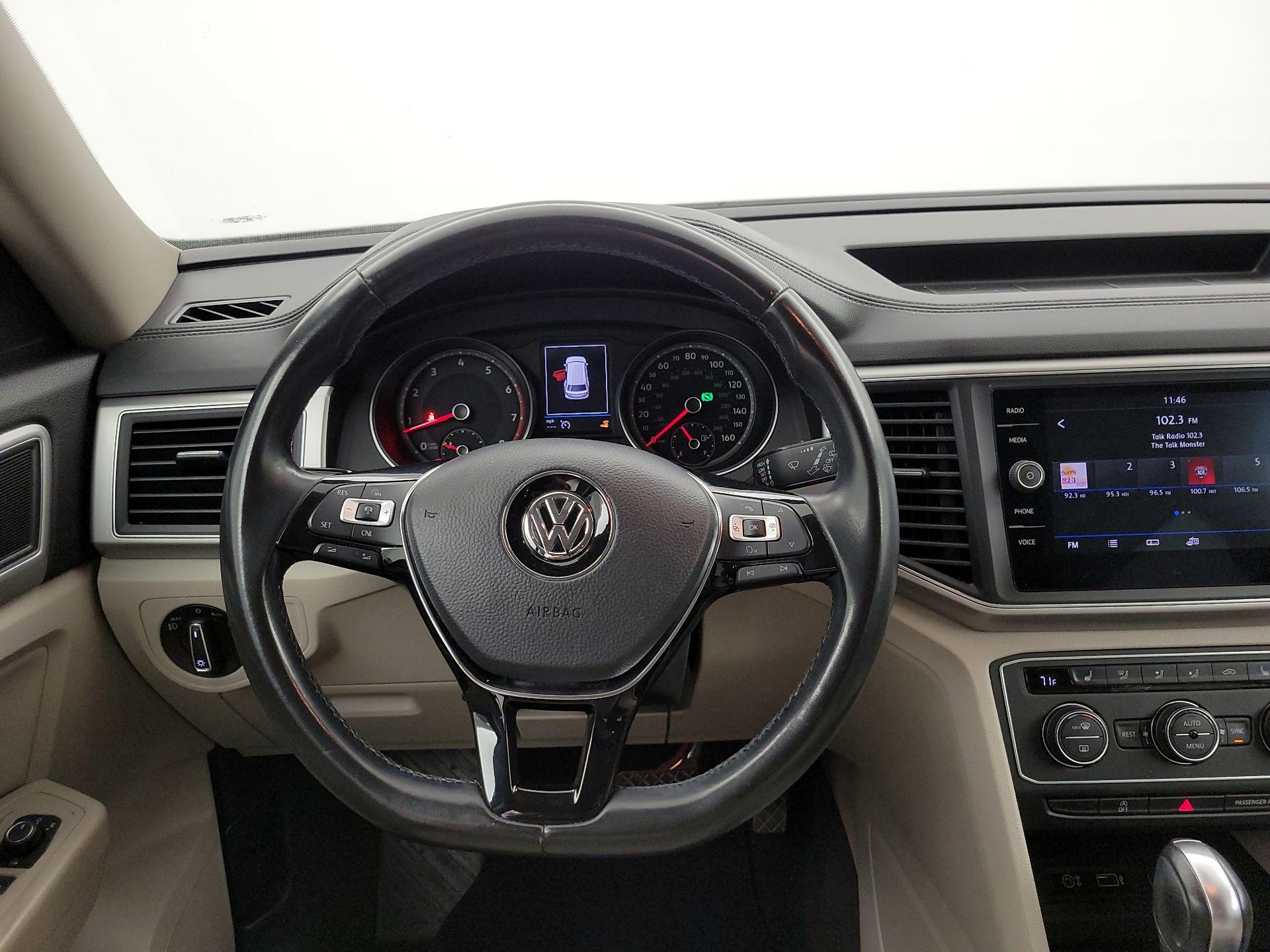 Thumbnail: 2018 Volkswagen Atlas - 10