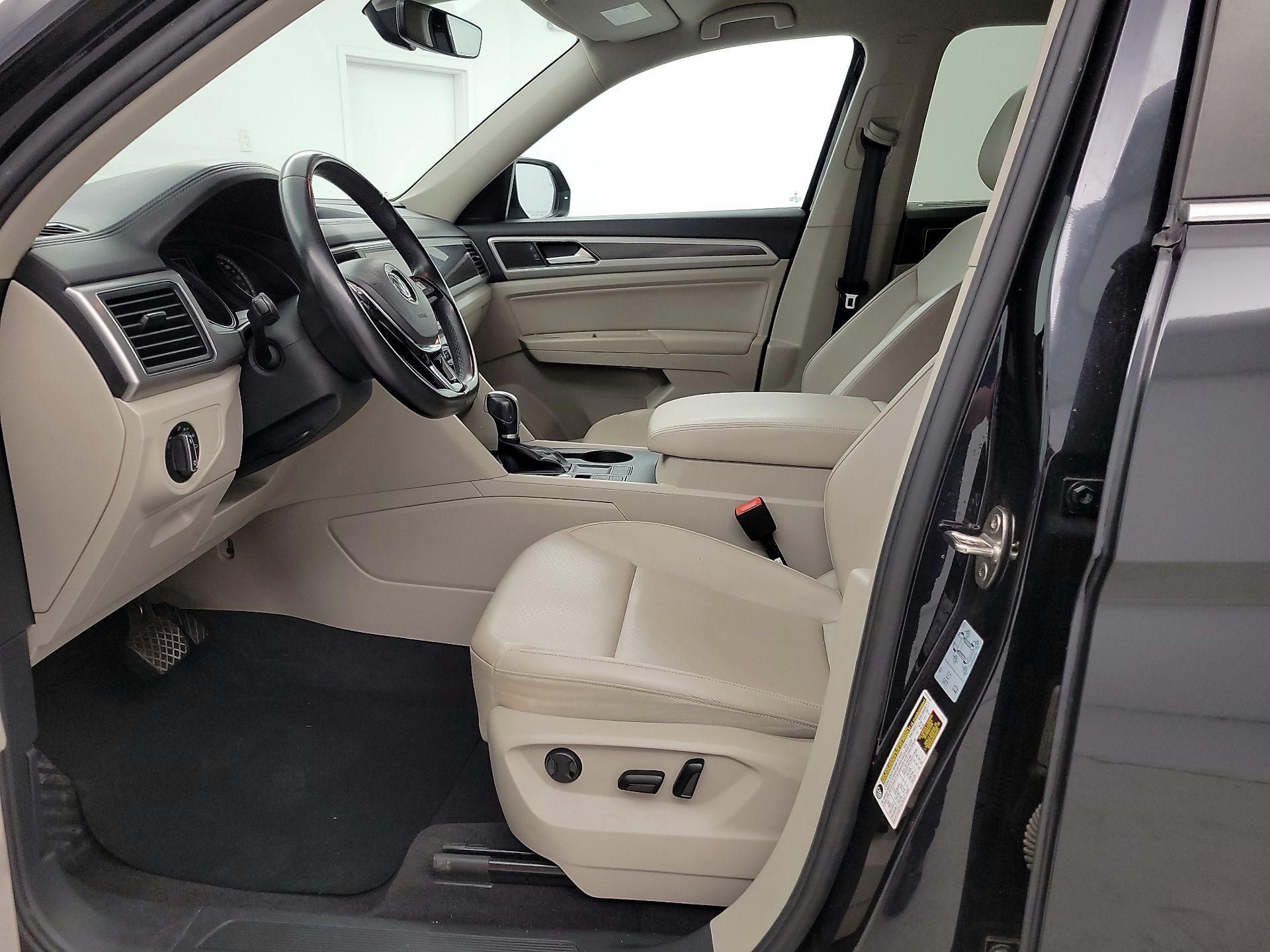 Thumbnail: 2018 Volkswagen Atlas - 11