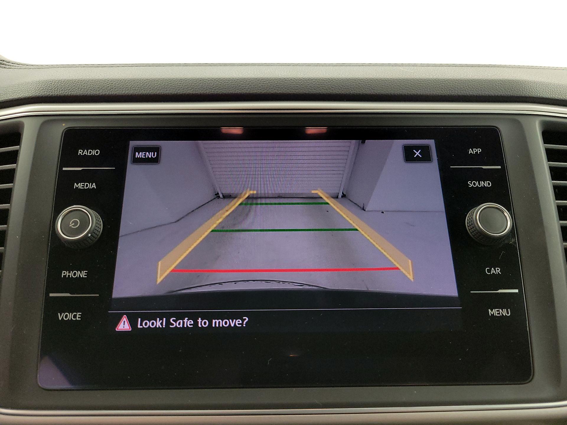 Thumbnail: 2018 Volkswagen Atlas - 14