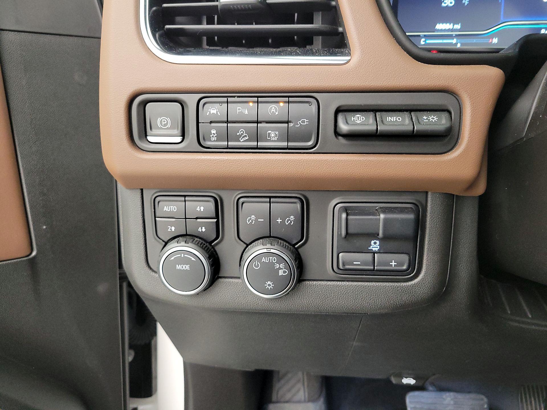 Thumbnail: 2022 Chevrolet Tahoe - 13