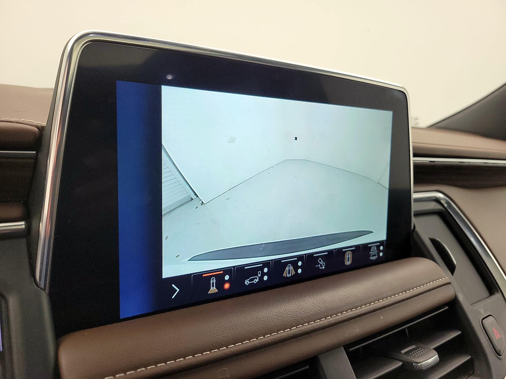 Thumbnail: 2022 Chevrolet Tahoe - 14