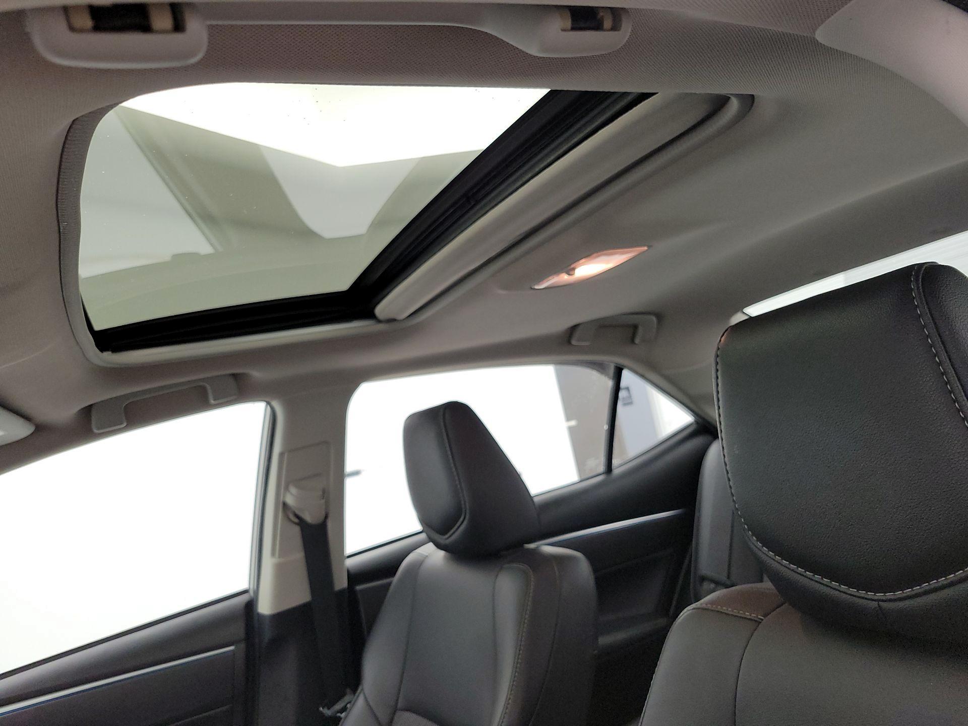 Thumbnail: 2014 Toyota Corolla - 19