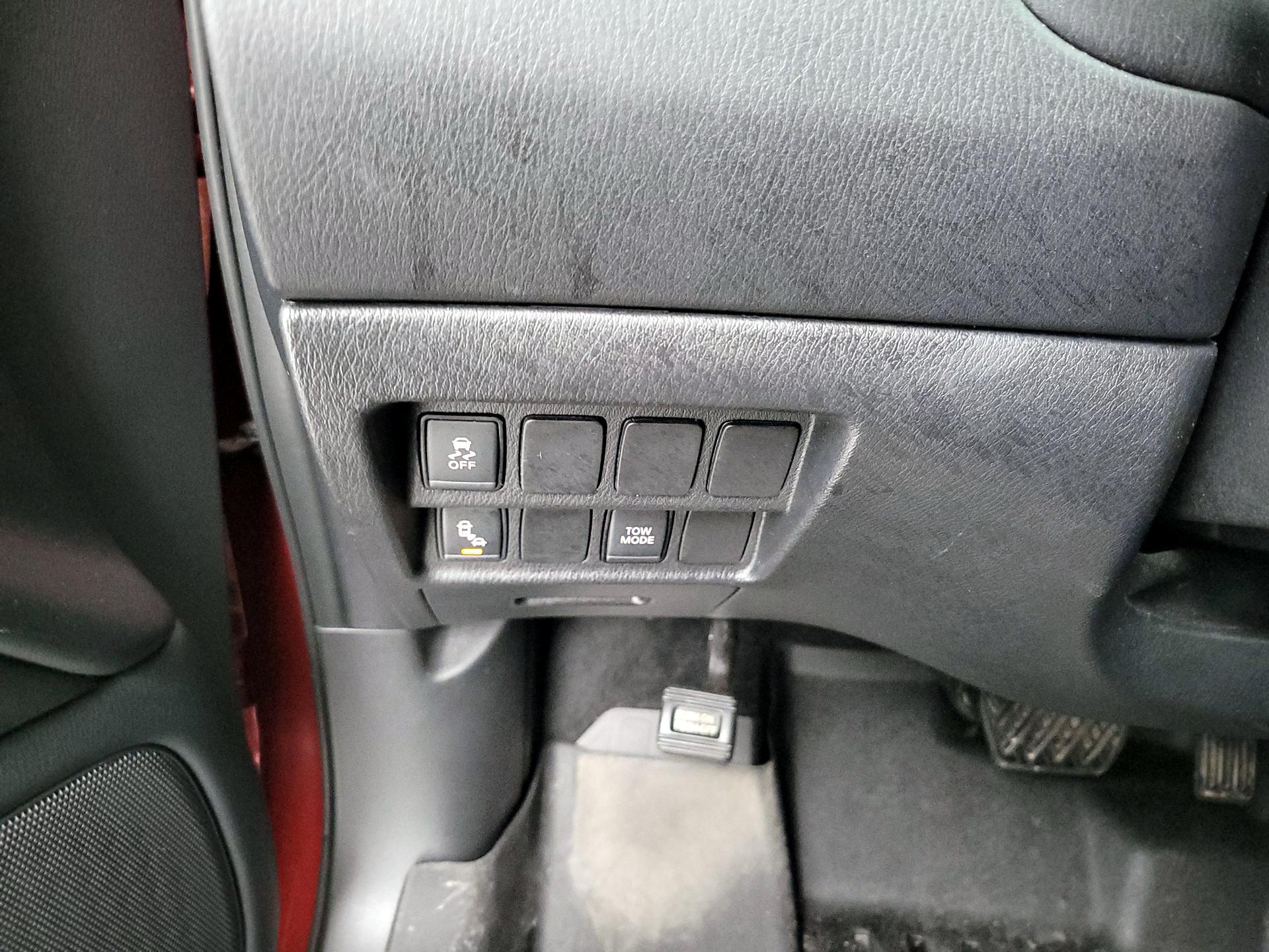 Thumbnail: 2019 Nissan Pathfinder - 13