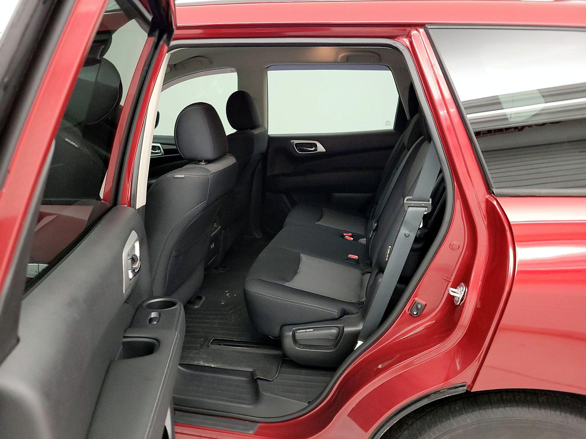 Thumbnail: 2019 Nissan Pathfinder - 19