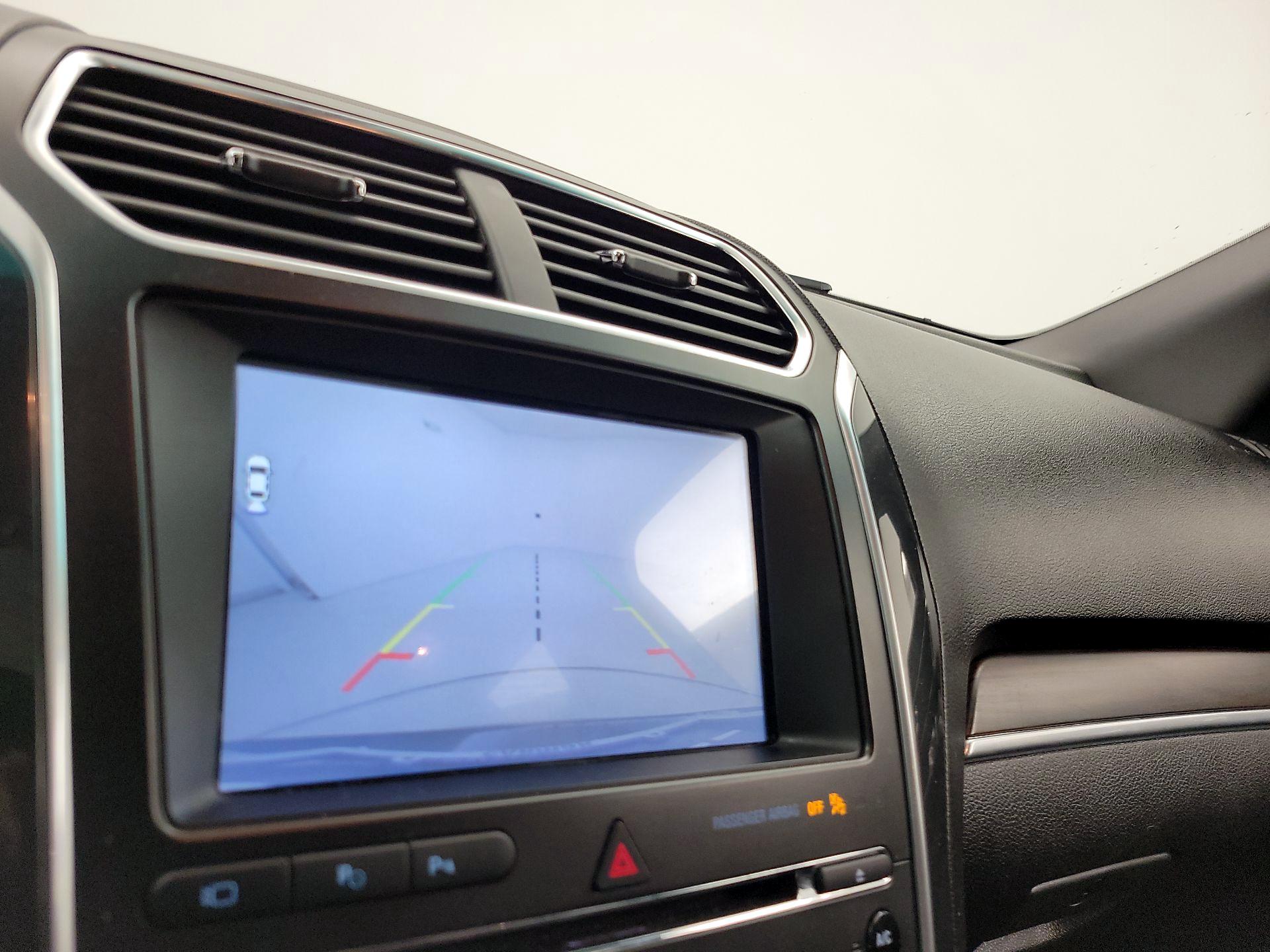 Thumbnail: 2017 Ford Explorer - 15