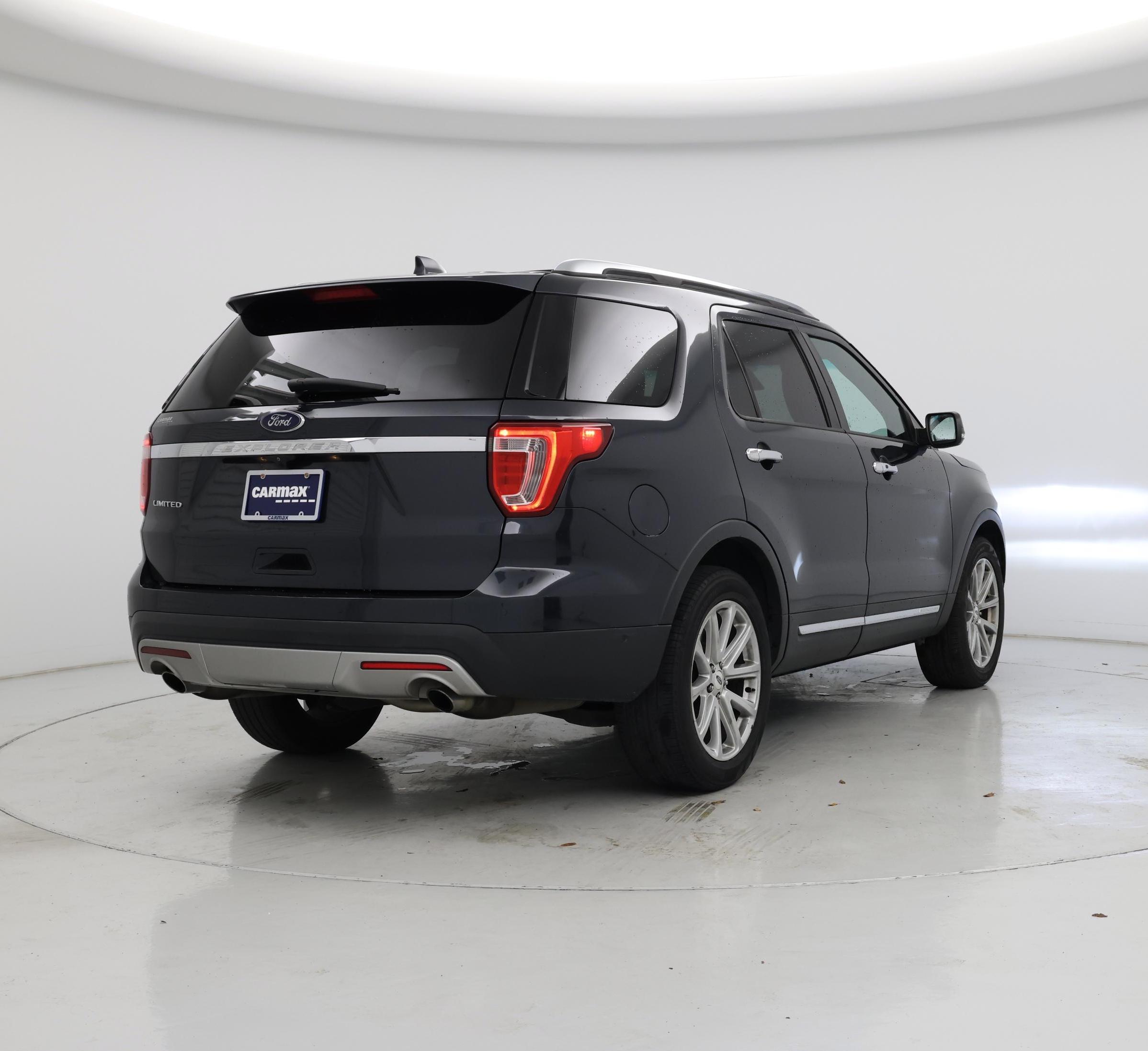 Thumbnail: 2017 Ford Explorer - 8