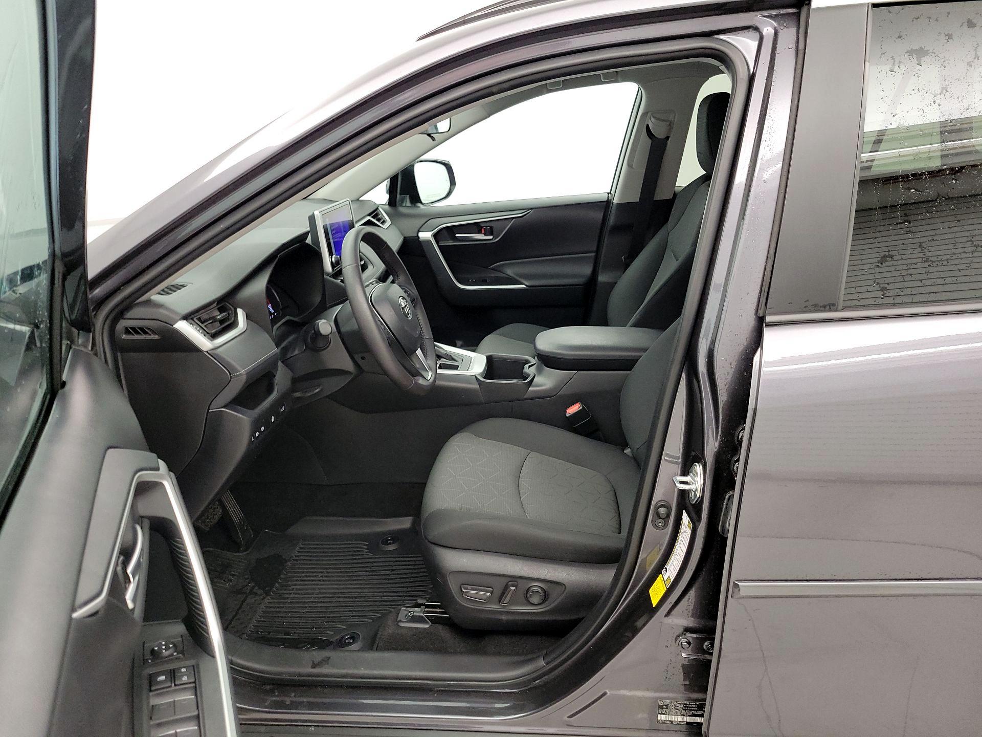 Thumbnail: 2024 Toyota RAV4 - 11