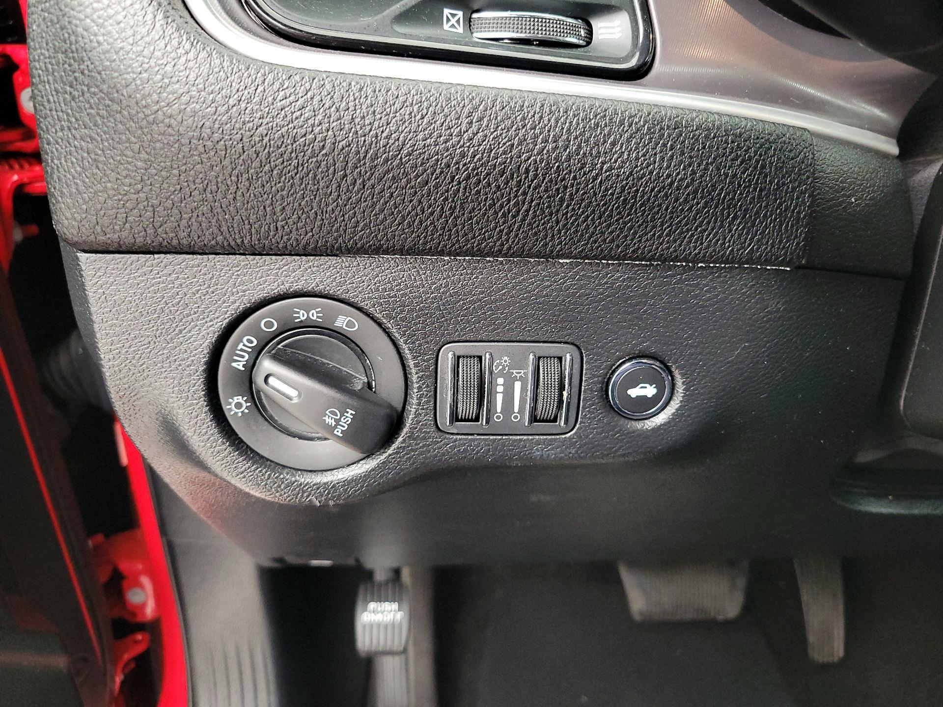 Thumbnail: 2022 Dodge Challenger - 13