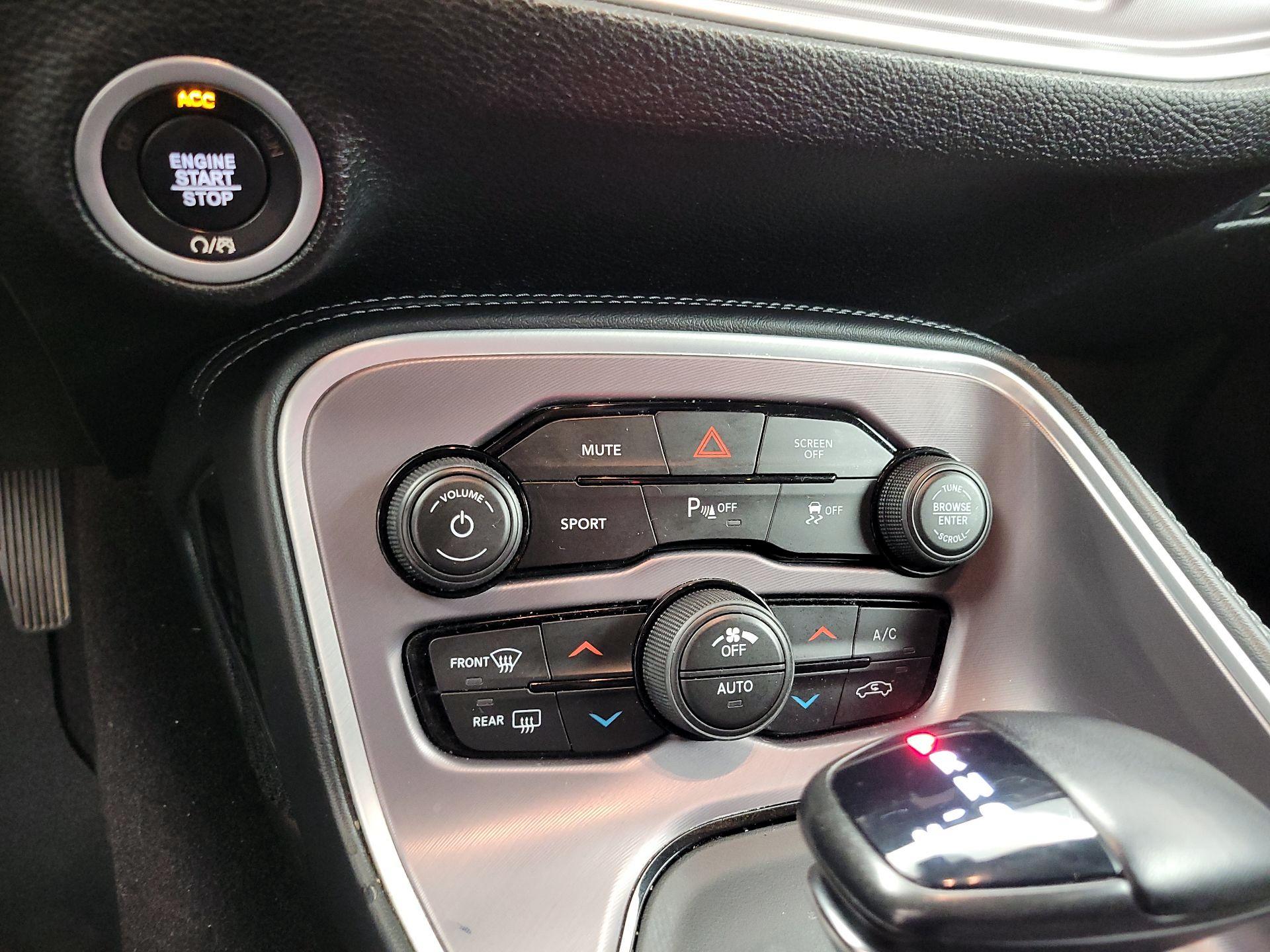 Thumbnail: 2022 Dodge Challenger - 16