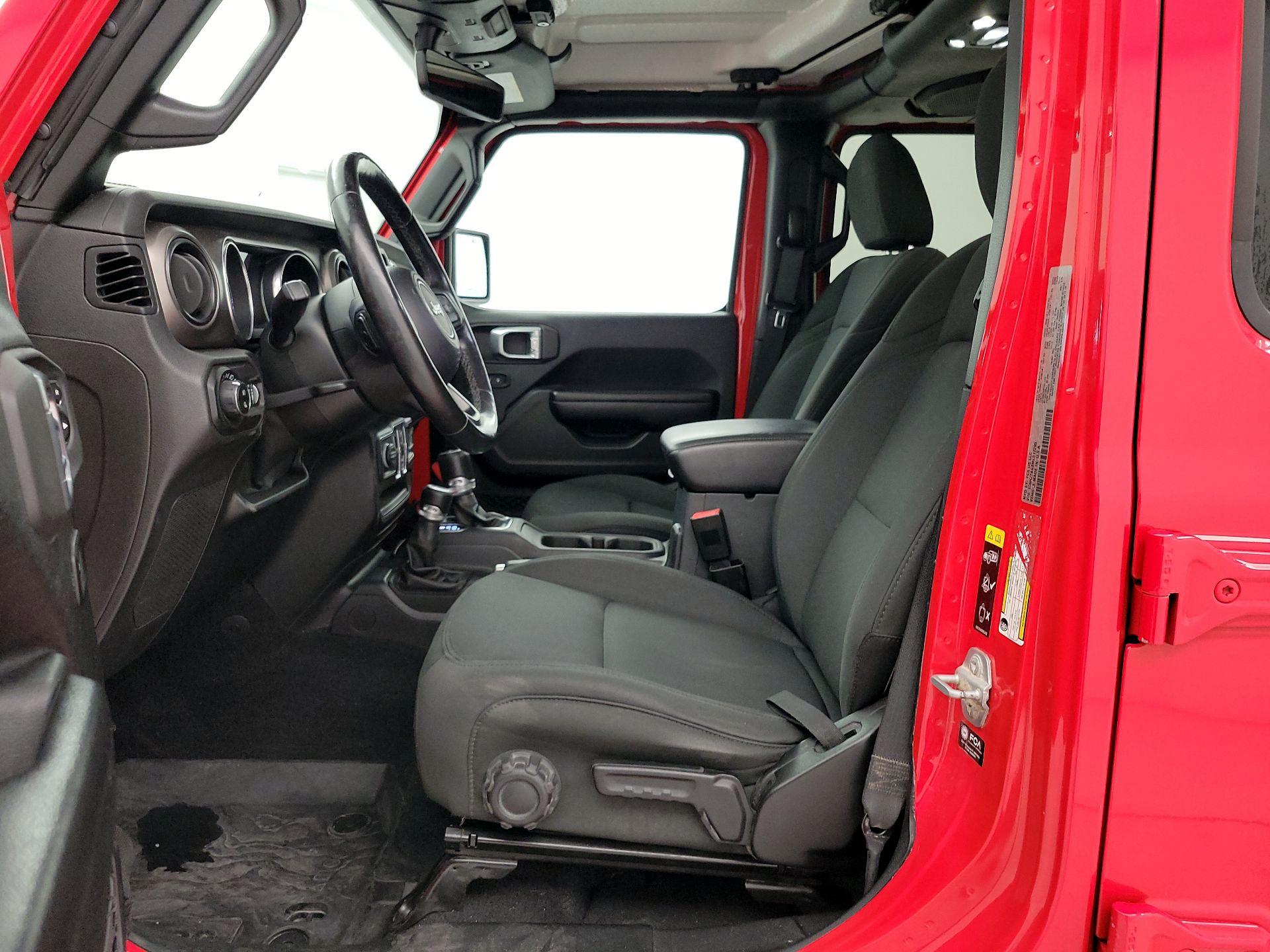 Thumbnail: 2021 Jeep Gladiator - 11