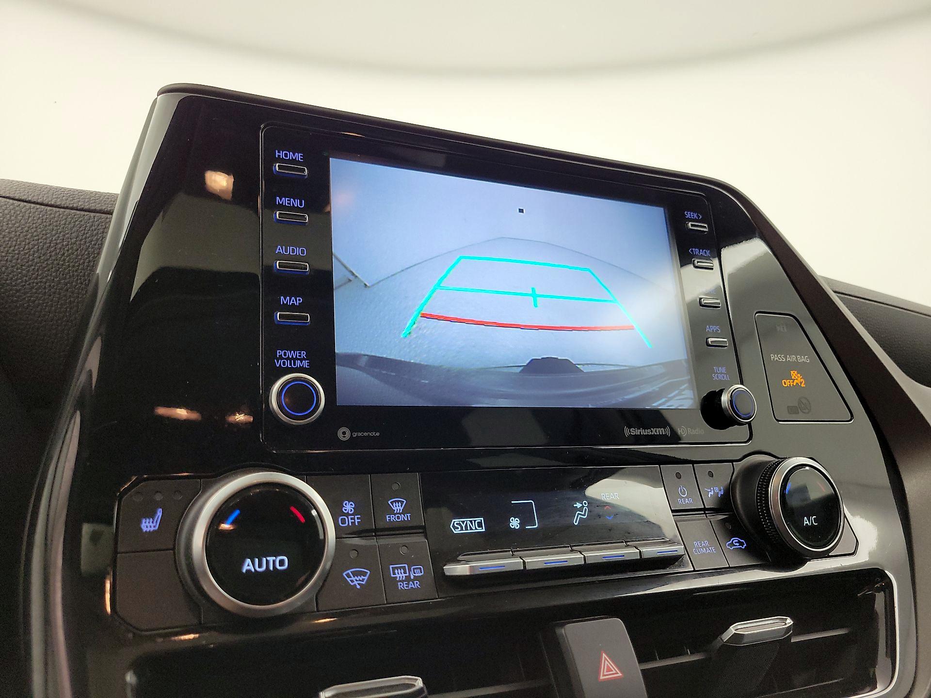 Thumbnail: 2021 Toyota Highlander - 14