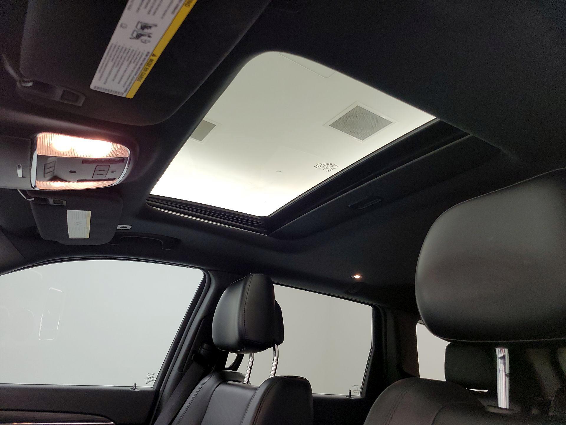 Thumbnail: 2019 Jeep Grand Cherokee - 20