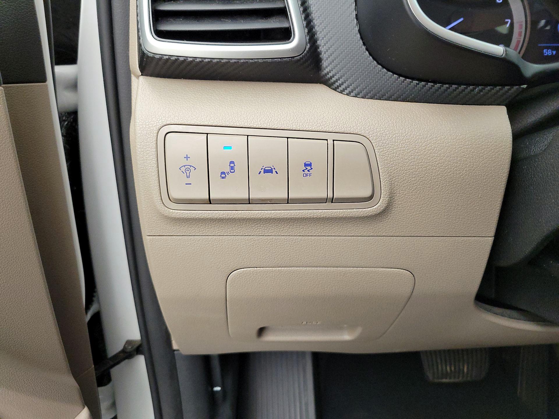 Thumbnail: 2020 Hyundai Tucson - 13