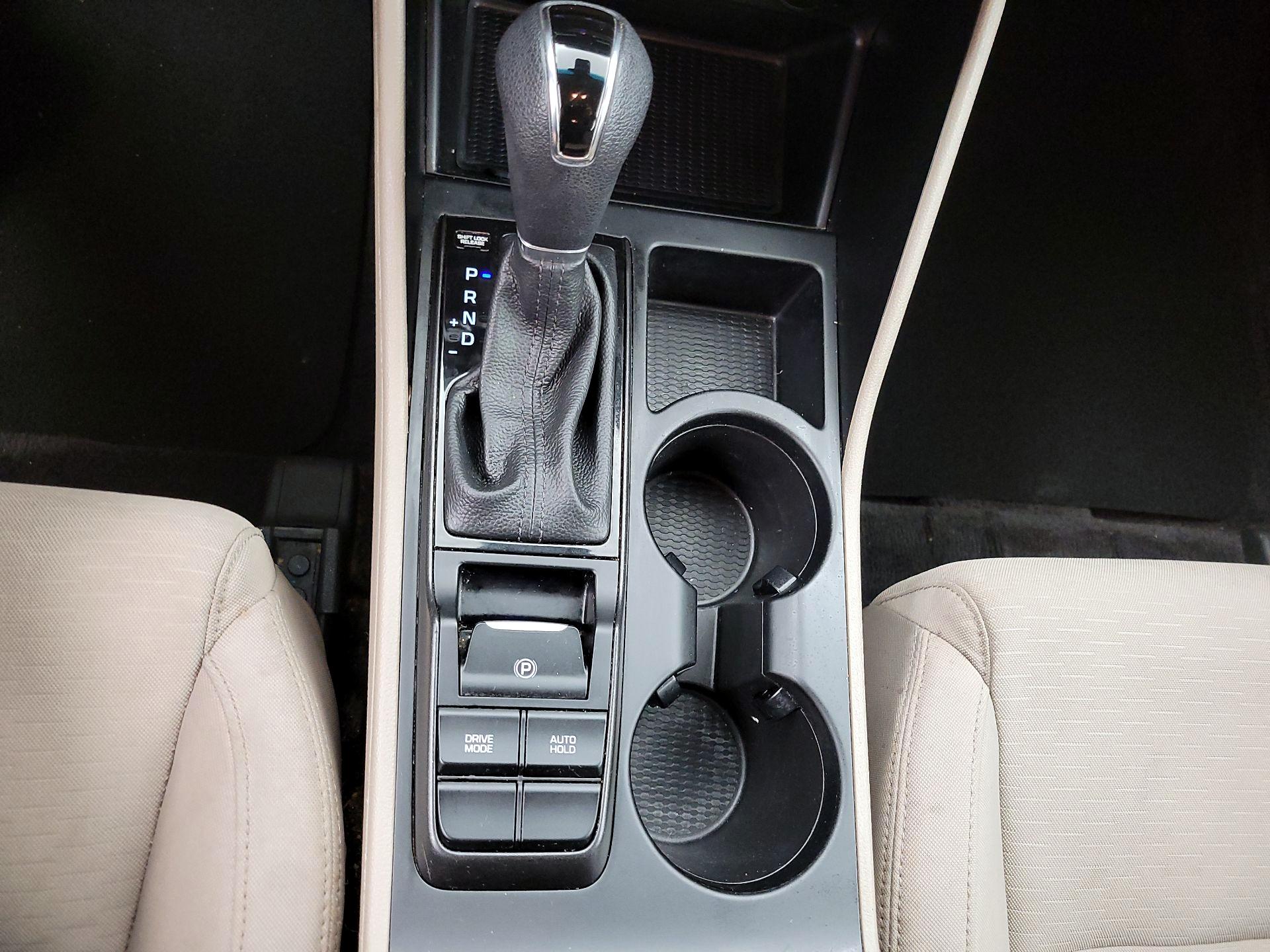 Thumbnail: 2020 Hyundai Tucson - 17