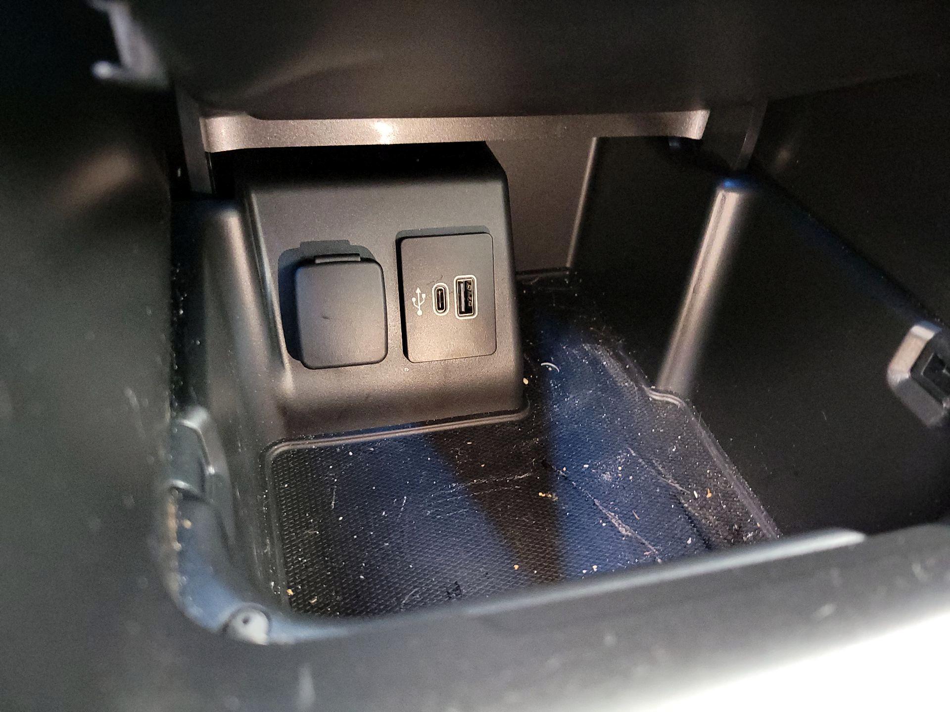 Thumbnail: 2025 Ford Explorer - 19