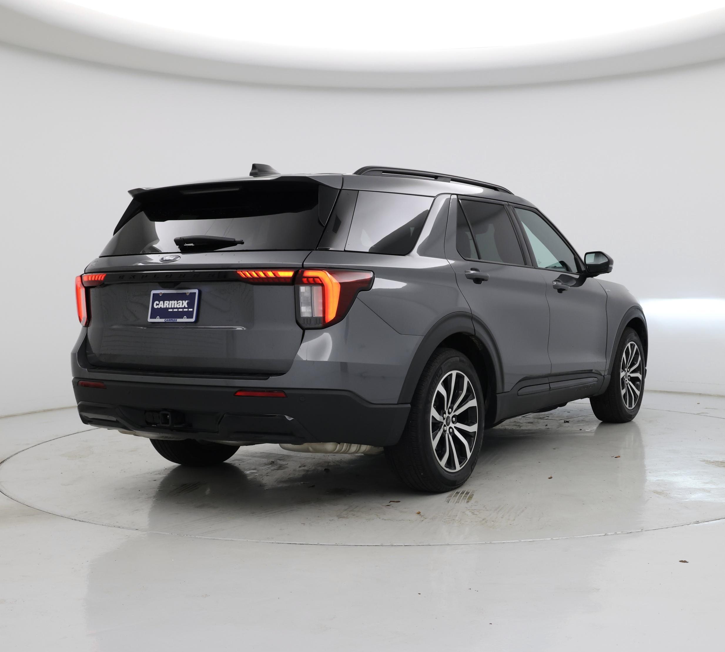 Thumbnail: 2025 Ford Explorer - 8