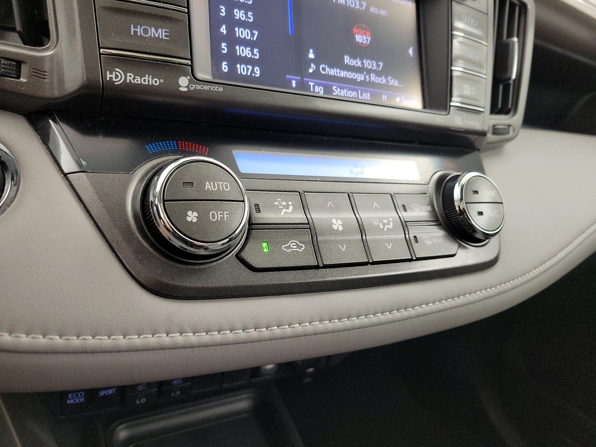 Thumbnail: 2014 Toyota RAV4 - 17