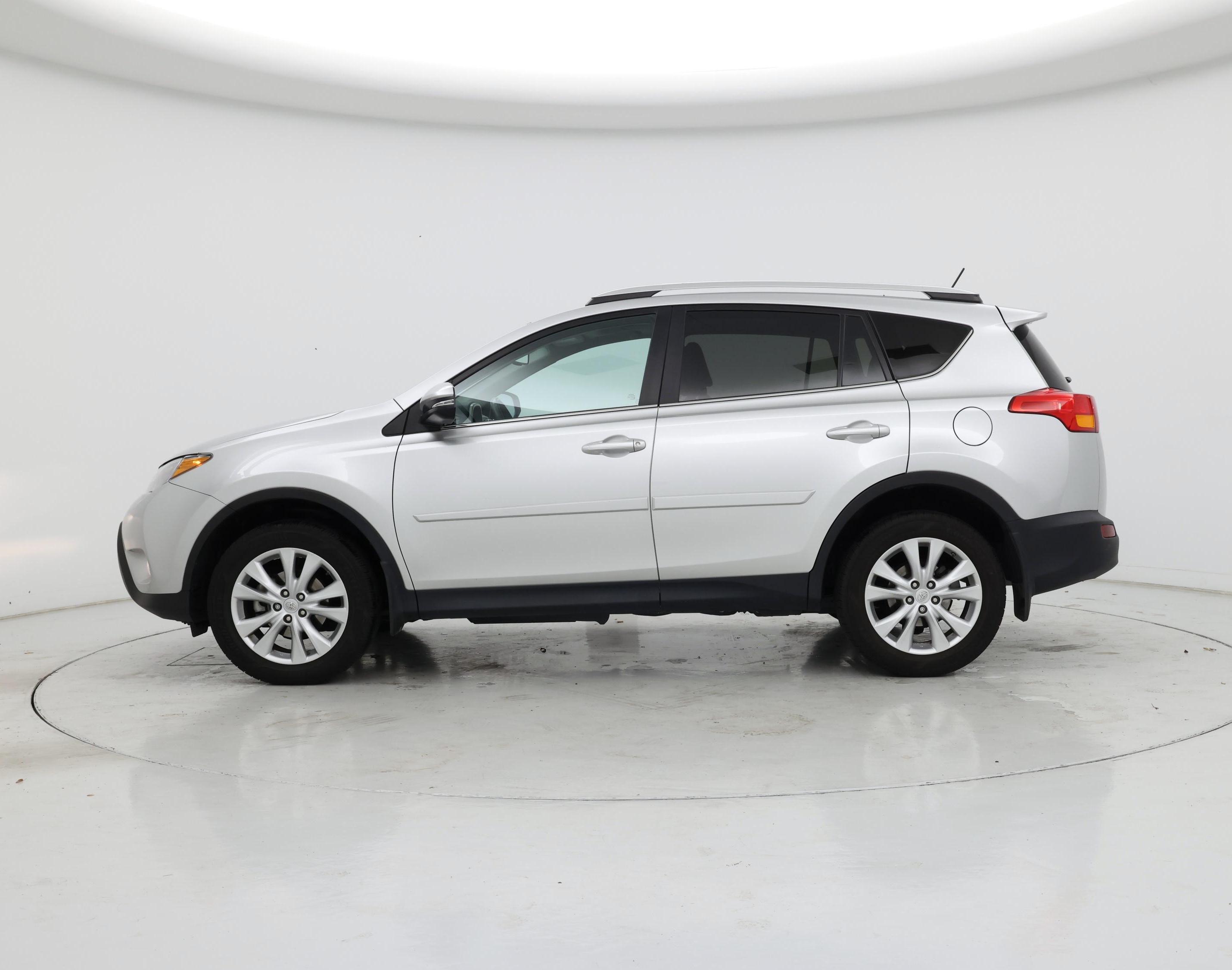 Thumbnail: 2014 Toyota RAV4 - 3
