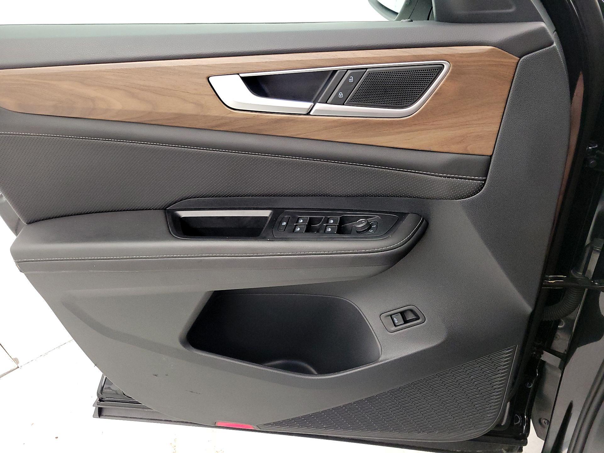 Thumbnail: 2024 Volkswagen Atlas - 12