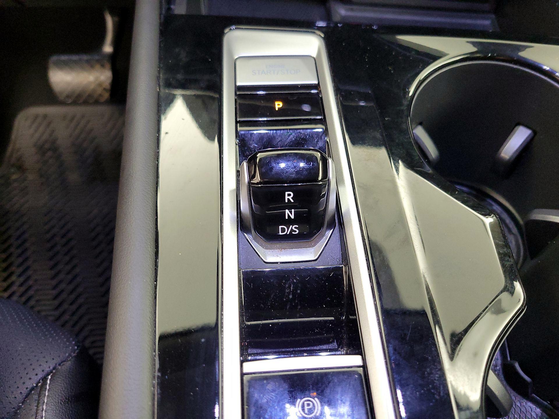 Thumbnail: 2024 Volkswagen Atlas - 17