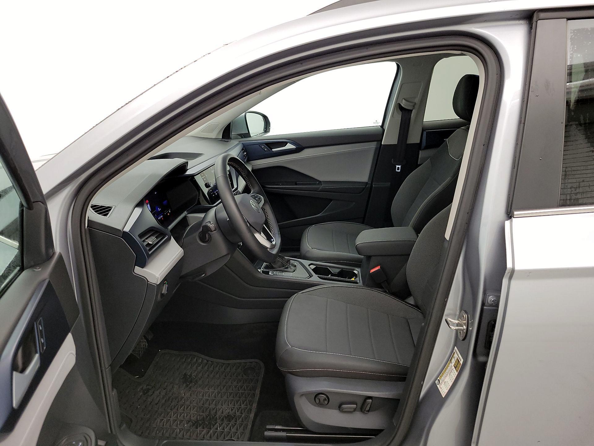 Thumbnail: 2024 Volkswagen Taos - 11