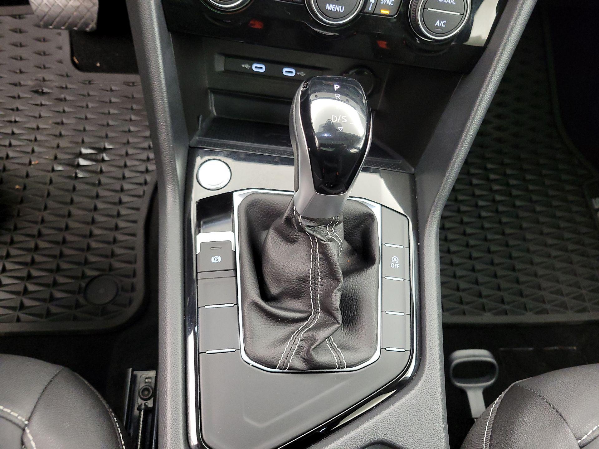 Thumbnail: 2024 Volkswagen Taos - 17