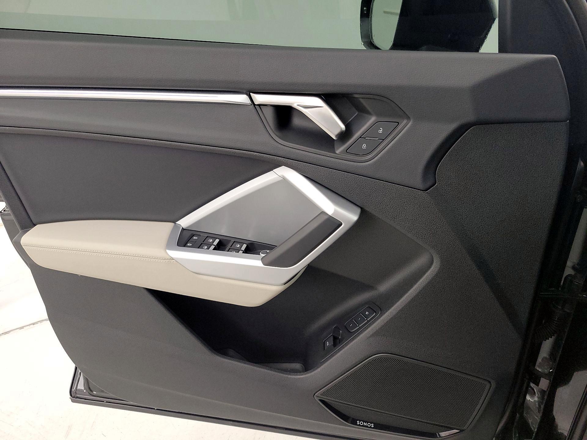 Thumbnail: 2024 Audi Q3 - 12