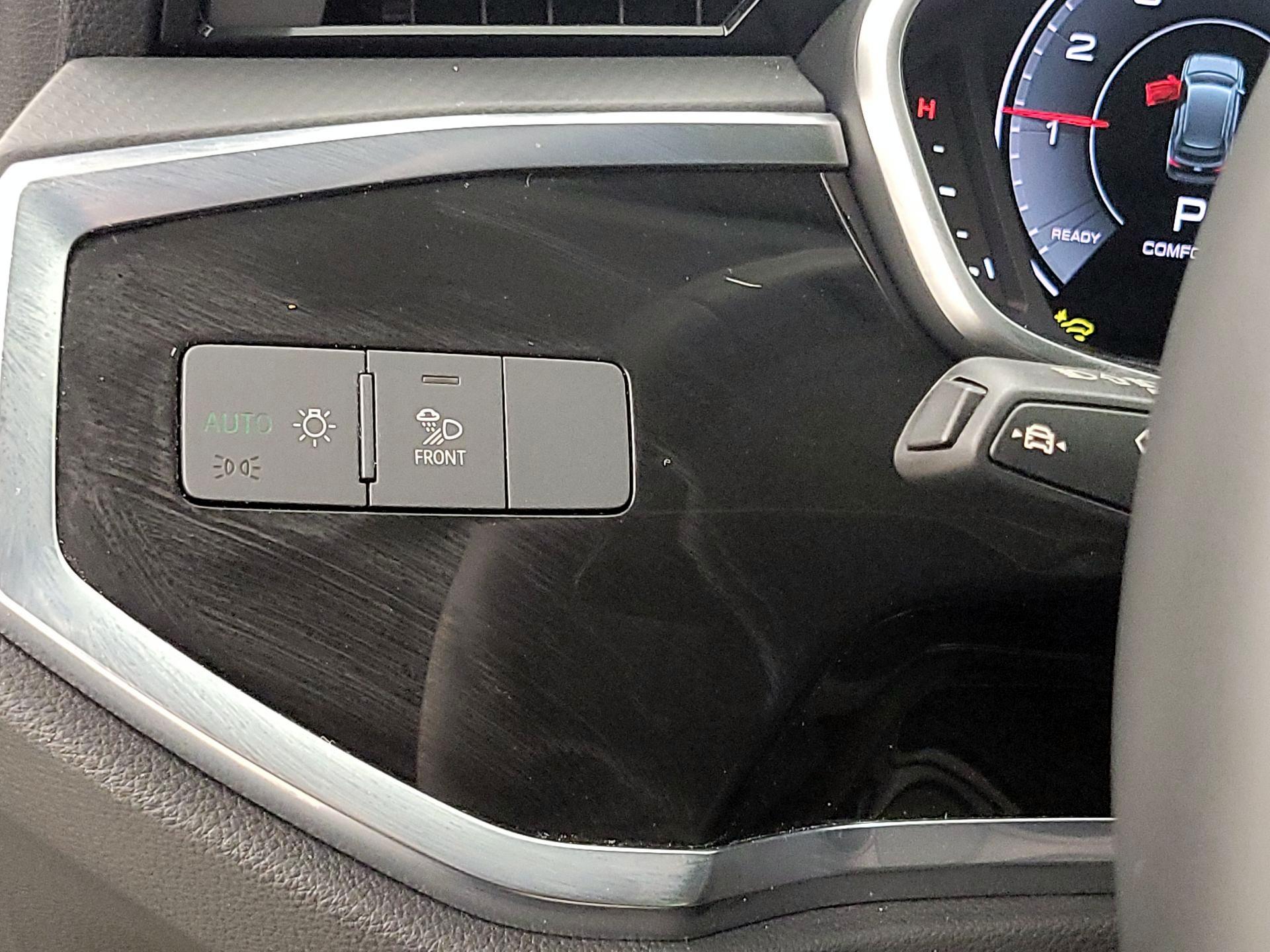 Thumbnail: 2024 Audi Q3 - 13